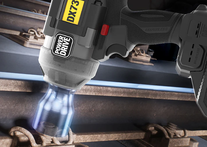 ชุดบล็อกไร้สาย 18V 3/4" 1,700N.m No.DX73 CAT Powertools (รวมแบตเตอรี่และแท่นชาร์จ)