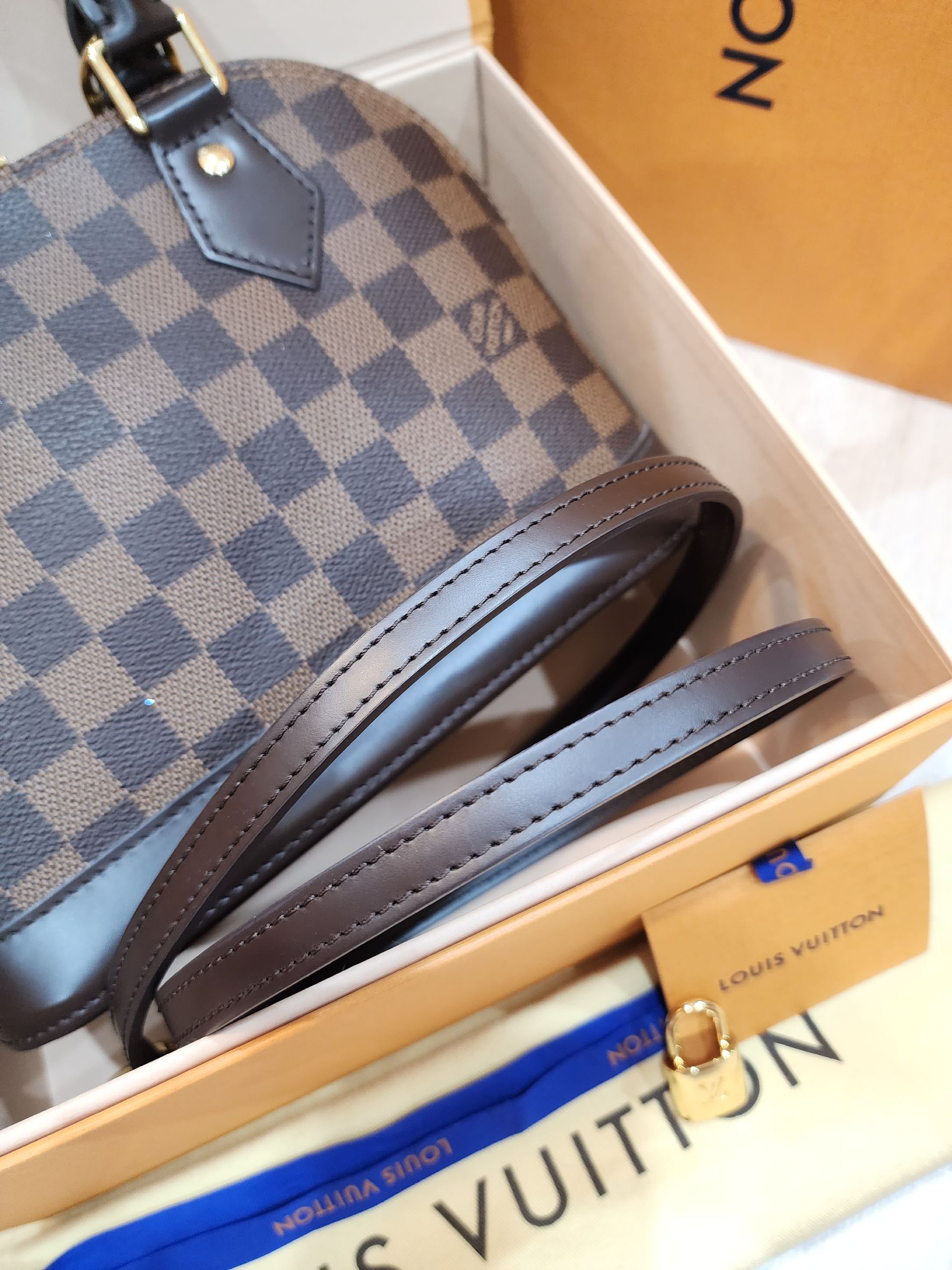 Lv alma bb มือสอง
