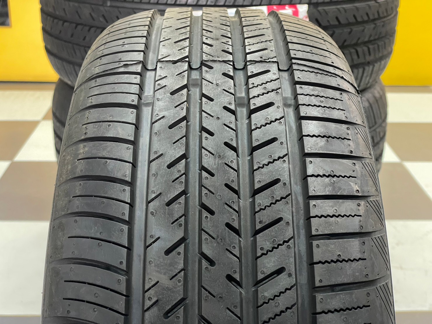 #ATLAS FORCE UHP 215/55R17 ยางใหม่ปี 2022