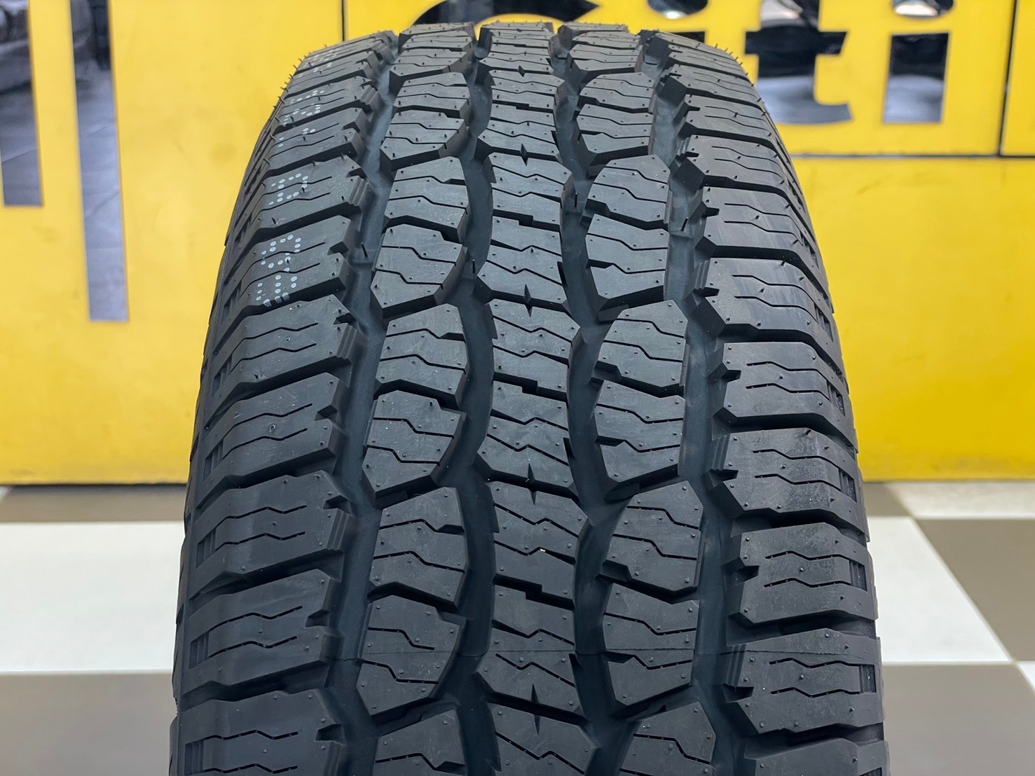 #ยางfortune (ฟอร์จูน) FSR308 245/70R16 ยางใหม่ปี2024 ยางAT ตัวหนังสือสีขาว ยางผลิตไทยคุณภาพดี