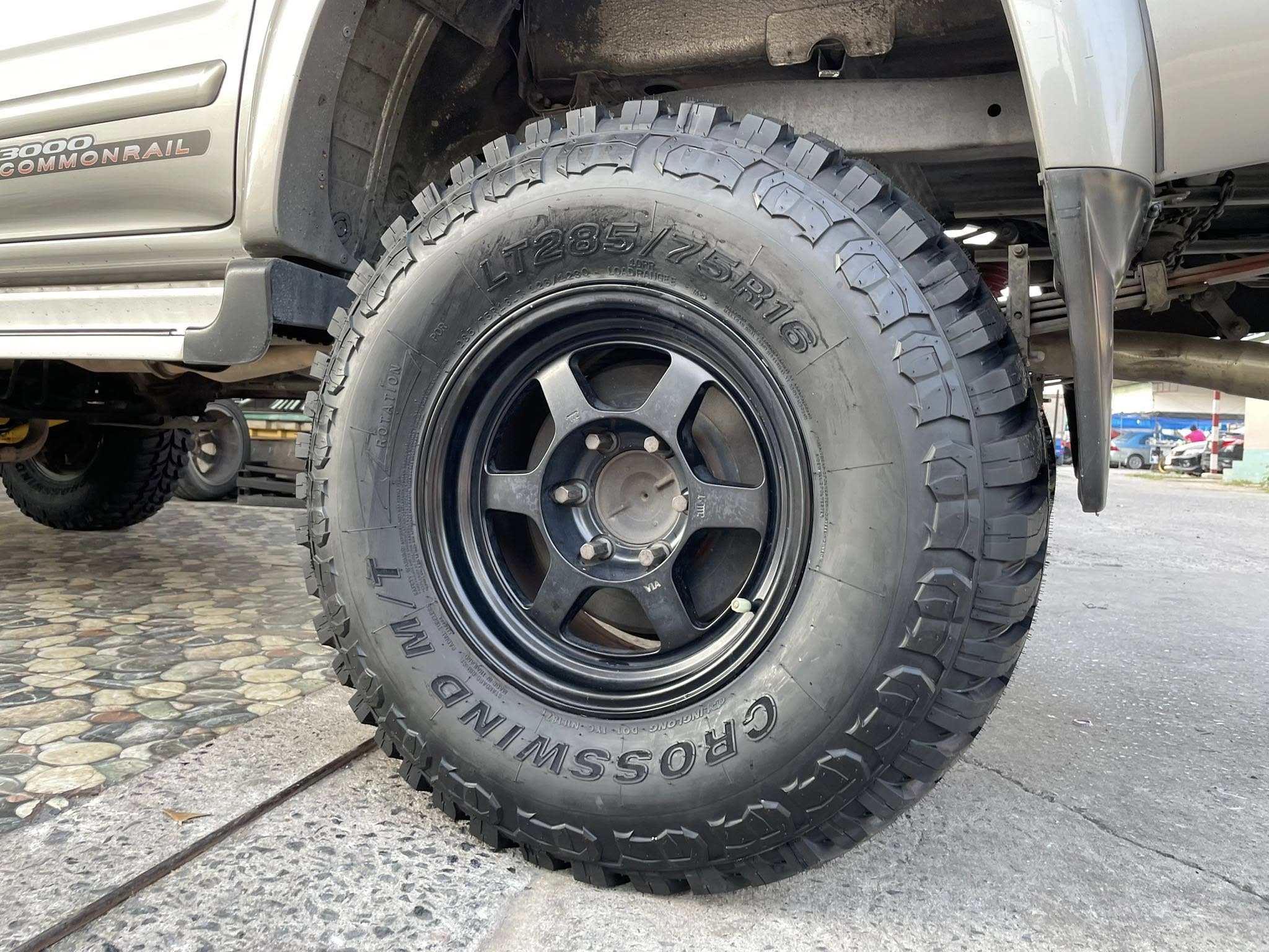 🛞❤️ #TOYOTA_TIGER_🚘เปลี่ยนยาง 🛞🐘#Linglong_CrosswindMT_285/75R16