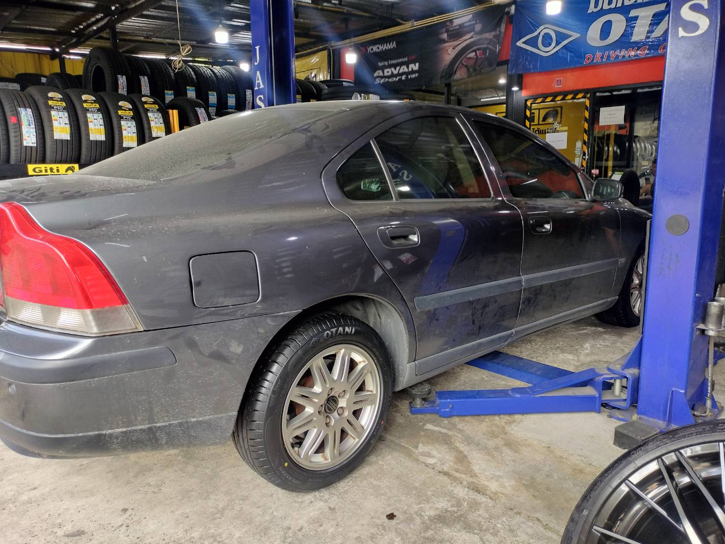 VOLVO_S60 เปลี่ยนยาง 🛞 #OTANI_KC2000_205/55R16