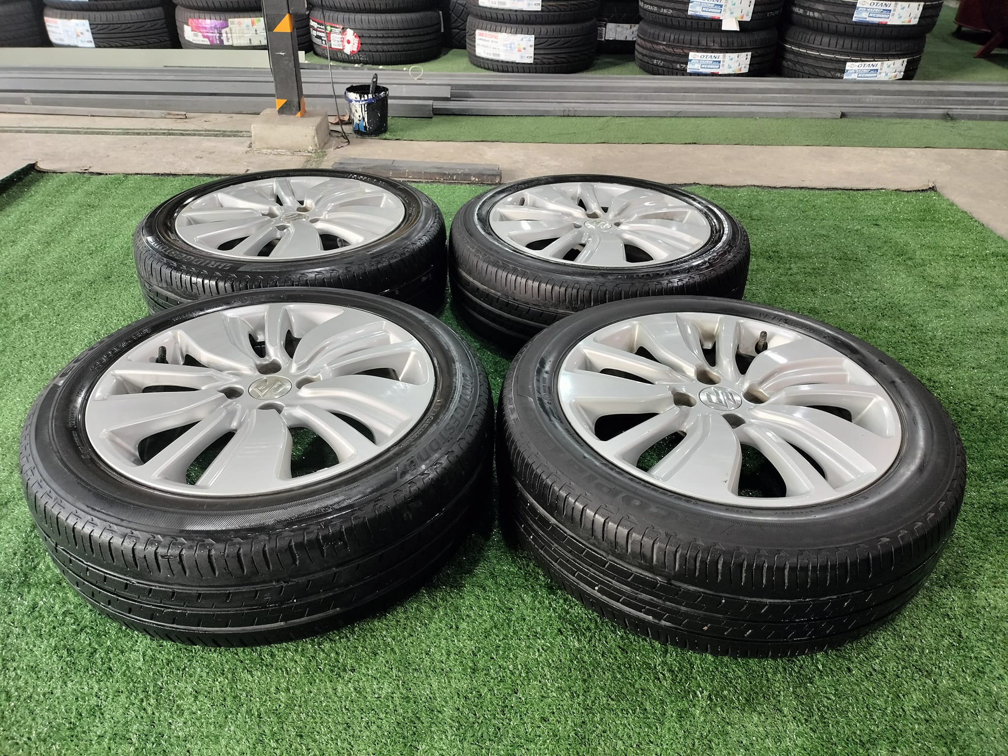 ล้อเดิมมือสอง SUZUKI ขอบ16 ขนาด4×100 พร้อมยางสภาพดียี่ห้อ BRIDGESTONE EP150 185/55R16