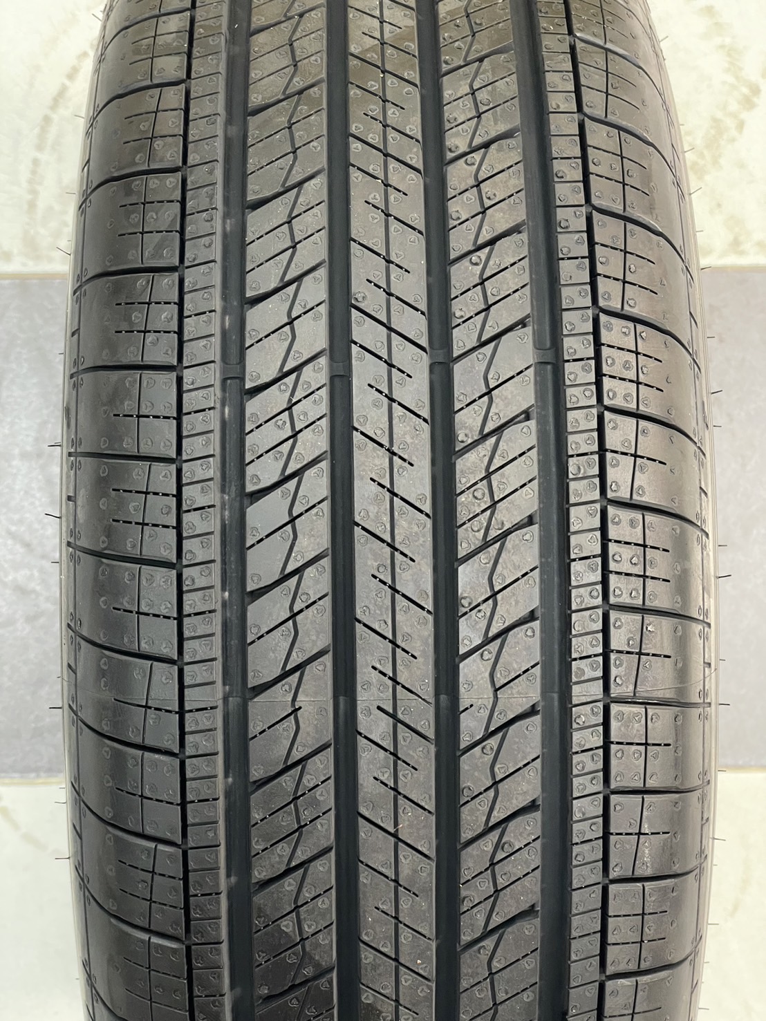 ยาง Goodyear Assurance MaxGuard SUV 245/70R16 ยางใหม่ปี2024