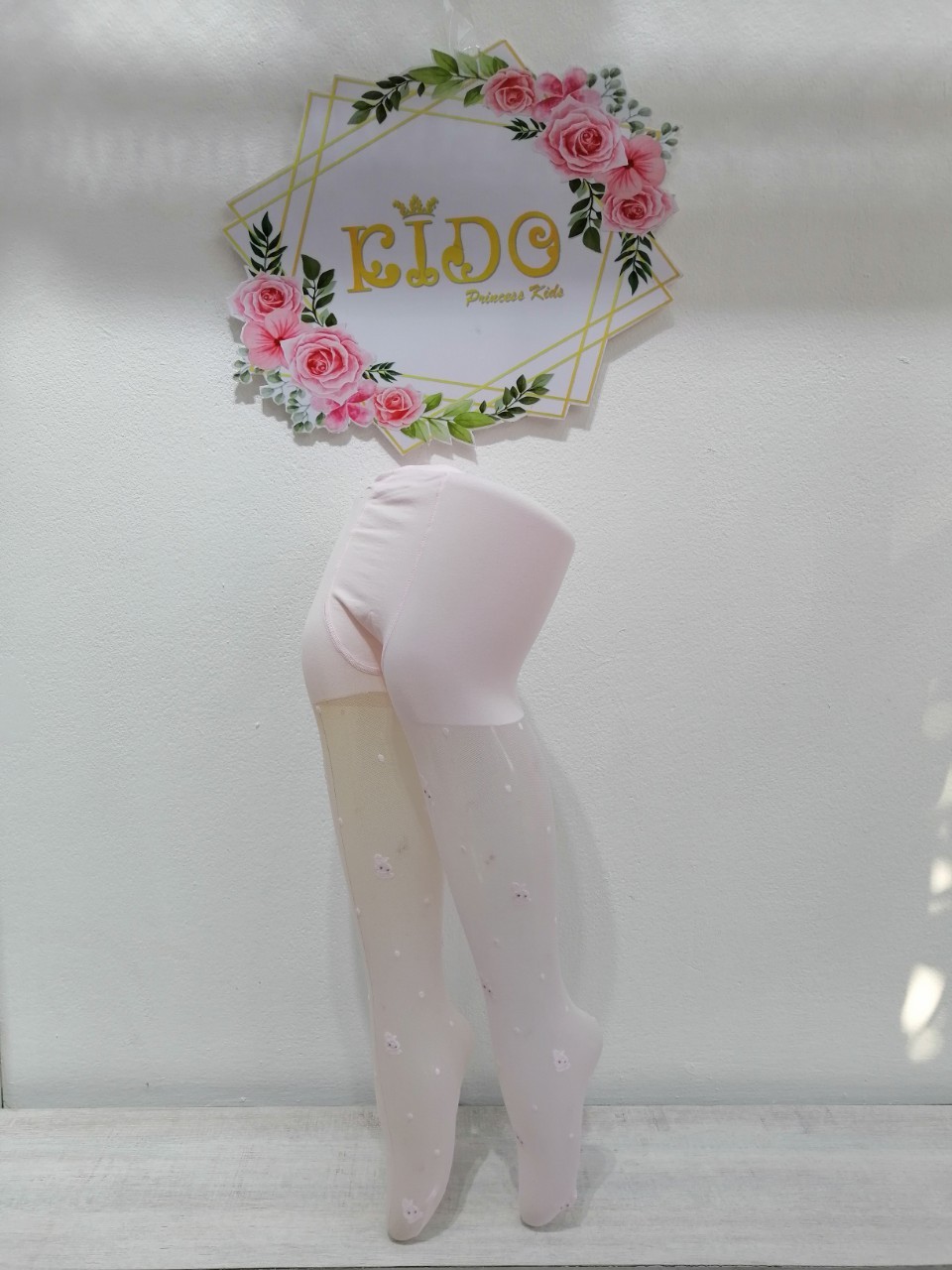 ถุงน่องเด็ก(หน้าร้านอยู่รัชดา)L065 สีชมพู เนื้อซีทรูมีลายกระต่ายน่ารักคะ