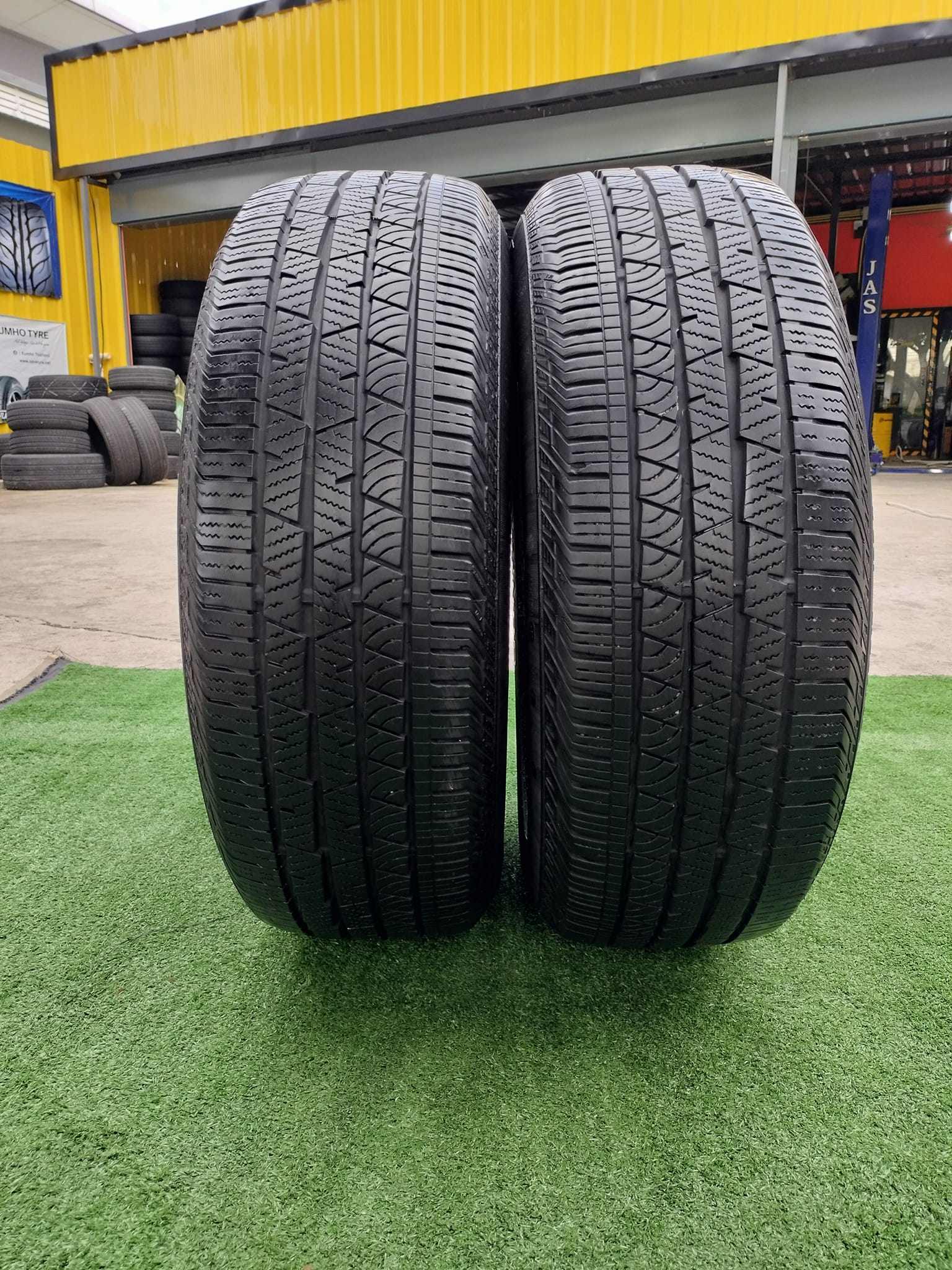 ยางมือ2 สภาพดี ขอบ17" ยางยี่ห้อCONTINENTAL LX SPORT 225/65R17