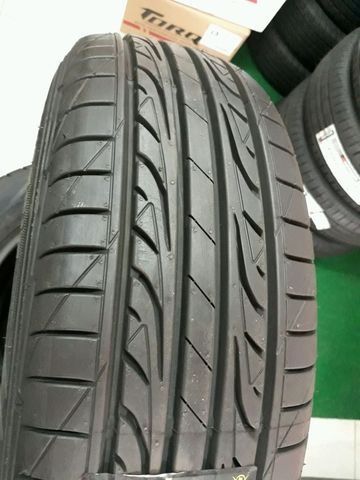 ยางใหม่ปลายปี16 ลดราคาพิเศษพร้อมติดตั้งกันเลย Dunlop SP Sport LM704 195/65R15