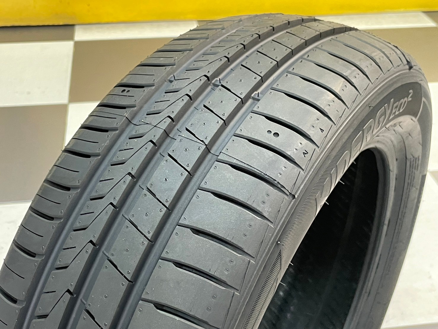 HANKOOK 185/55R15 รุ่น KINERGY ECO2 ยางใหม่ปี2024