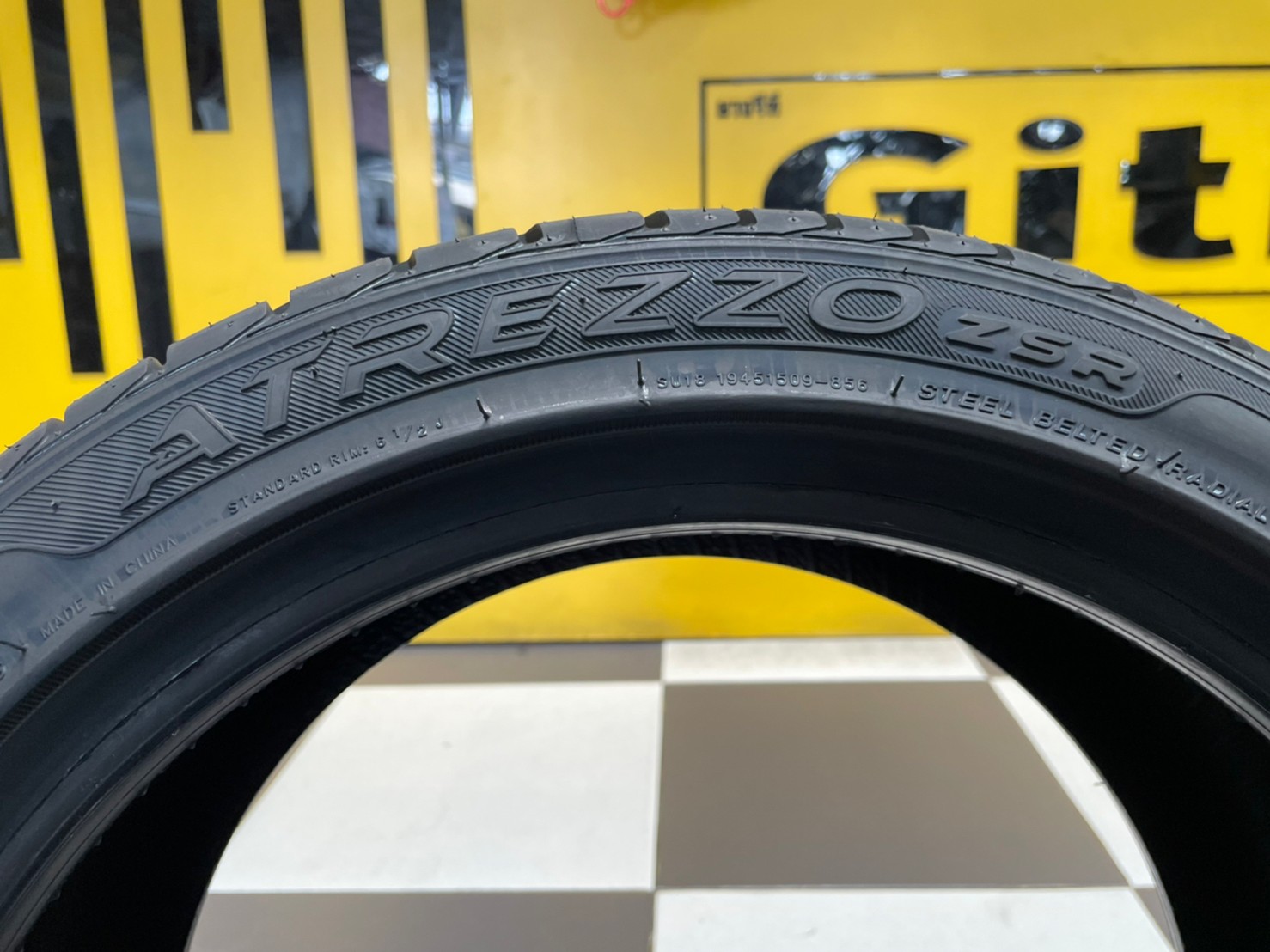ยางแก้มเตี้ย 195/45R15 Sailun Atrezzo ZSR ยางใหม่ปี2023