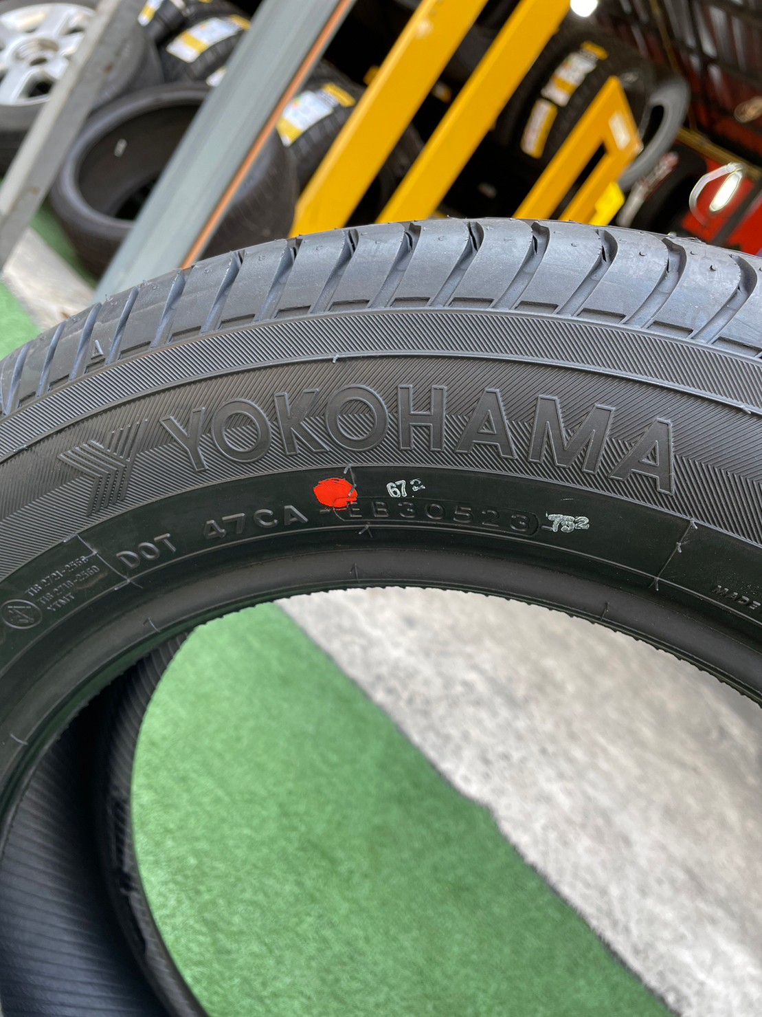 185/60R15 ยางใหม่YOKOHAMA E70 ยางใหม่ปี2023 ยางคุณภาพดี นุ่มเงียบ