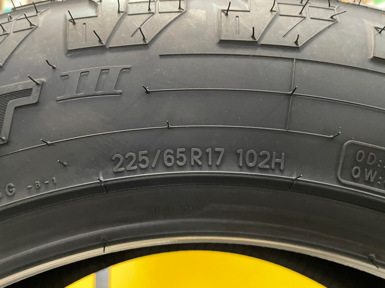 225/65R17 TOYO OPEN COUNTRY A/T ยางใหม่ปี2023