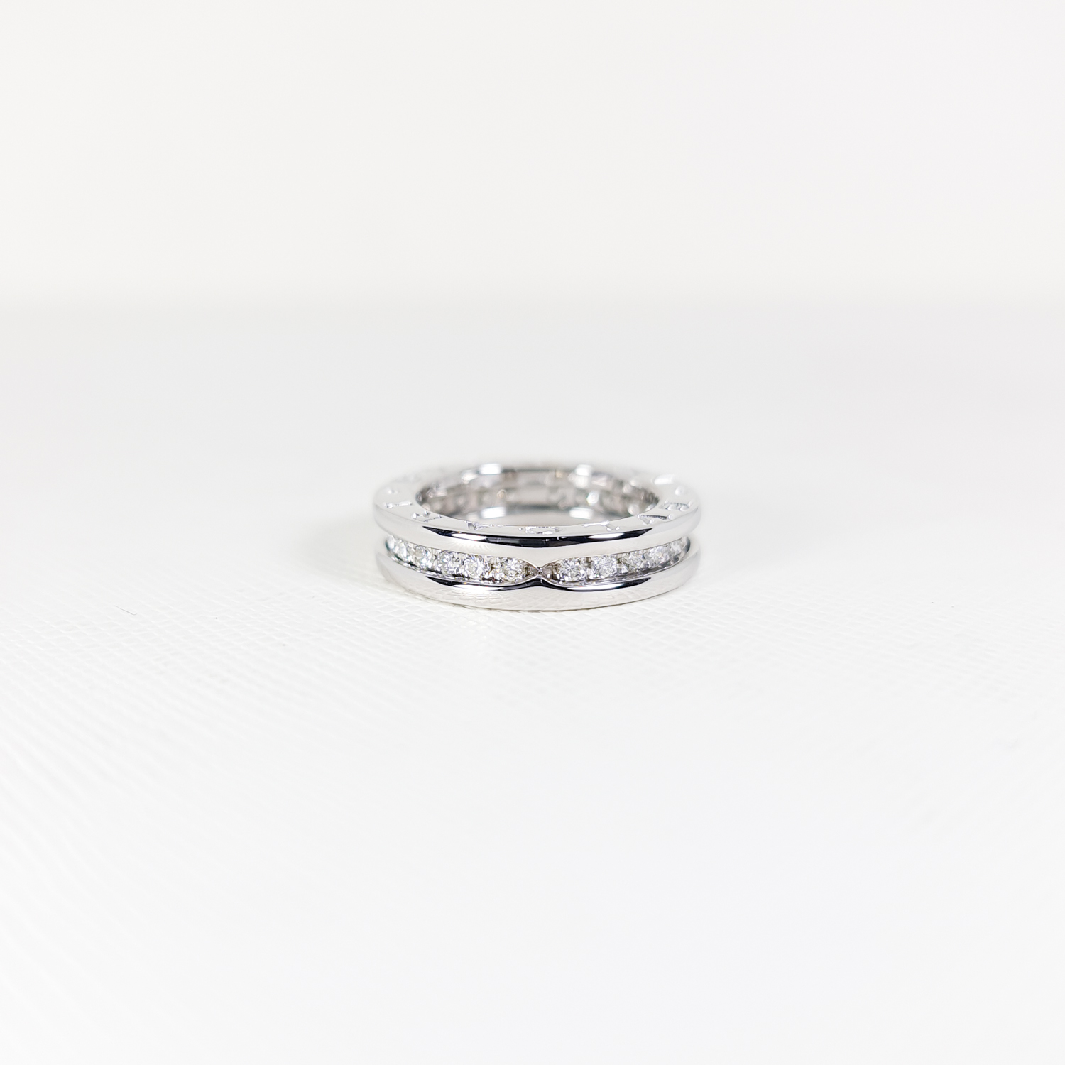 แหวน Bvlgari B.zero1 1band with Pave Diamond ทองขาว18K ไซส์ 45# (Used)+กล่อง