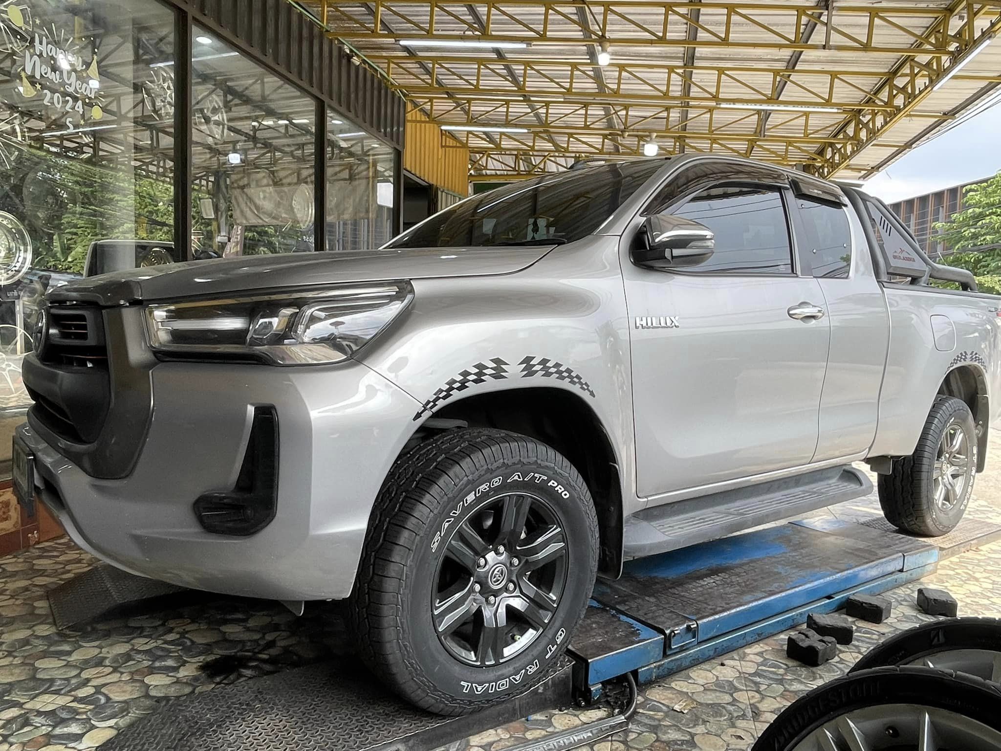 🚘 #TOYOTA_REVO🛞เปลี่ยนยาง 🛞 #GT RADIAL SAVERO AT 265/65R17