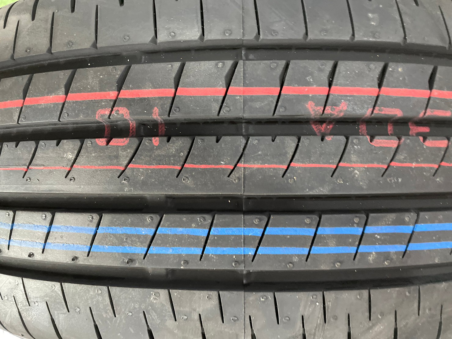 Bridgestone TuranzaT005A 215/55R17 ยางใหม่ปลายปี2022 (4เส้น)