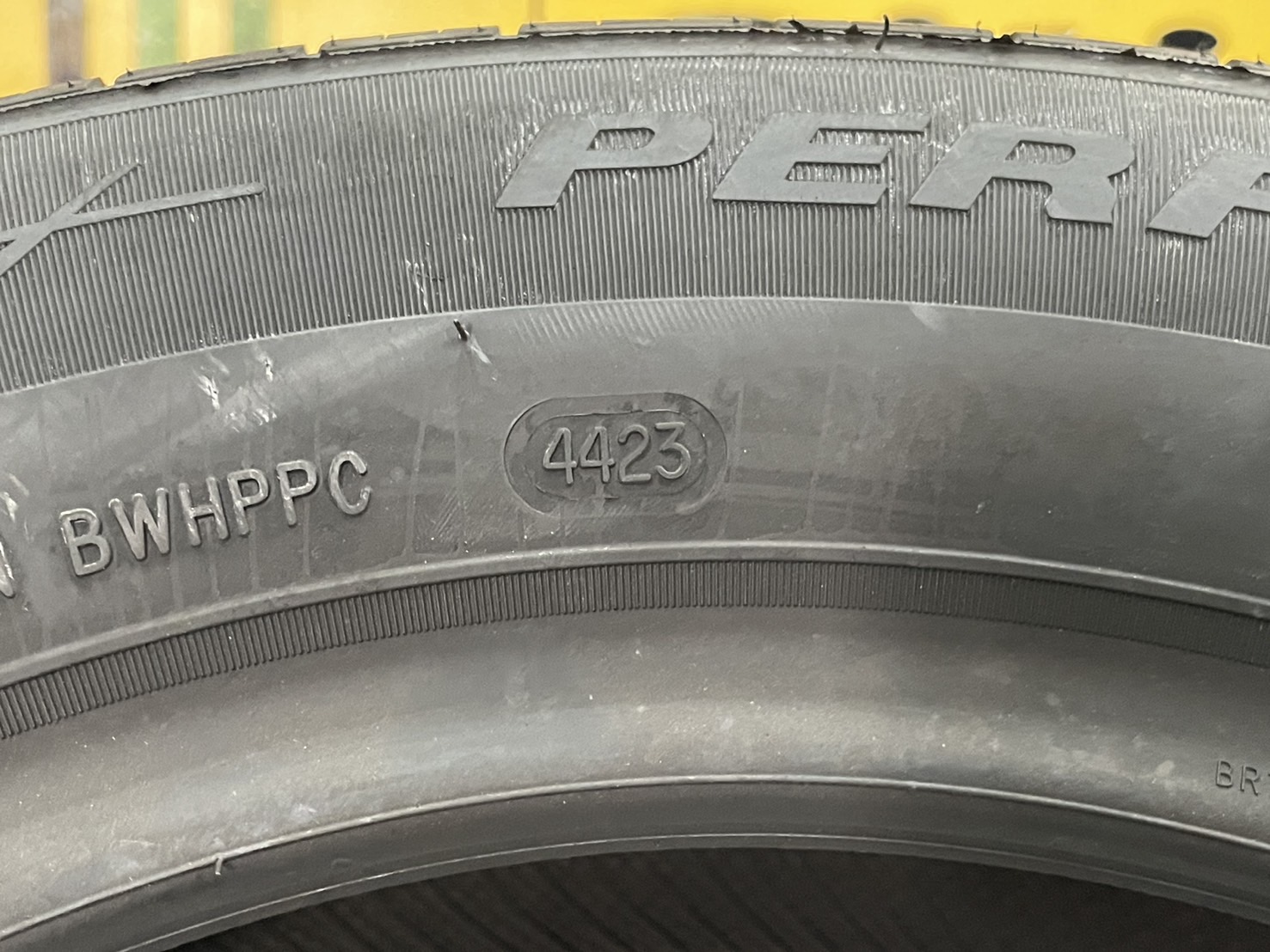 ยางใหม่FORTUNE (ฟอร์จูน) 185/65R15 ยาง Made in Thailand ยางปลายปี23 นุ่มเงียบ รีดน้ำดี (4เส้น)