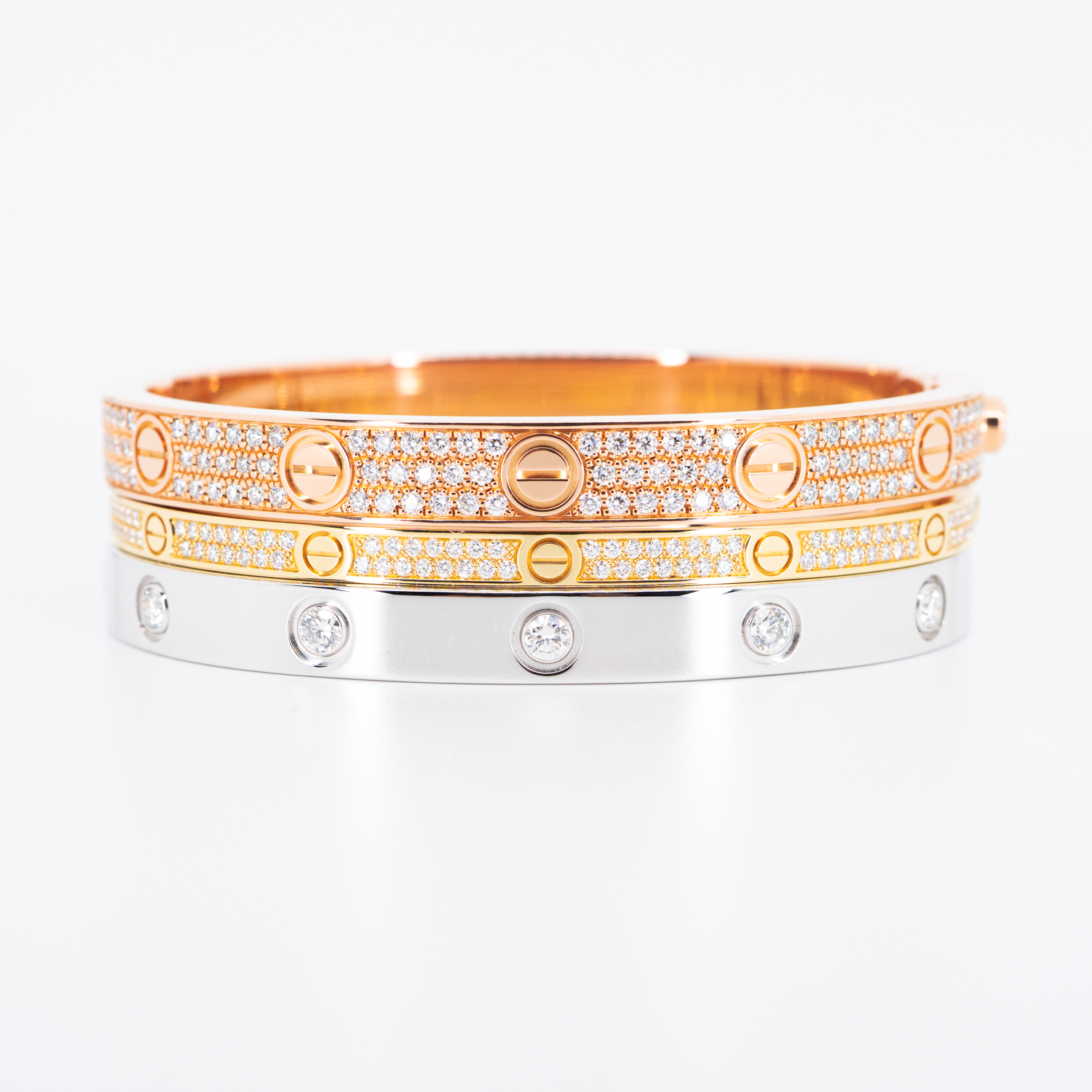 **สำหรับข้อมือขนาด 15-16cm** กำไล Cartier Love Bracelet, Diamond-Paved ทองชมพู18K x กำไล Cartier Love Bracelet, Small Model, Pave ทองคำ18K x กำไล Cartier Love Bracelet, 10 Diamonds ทองขาว18K (Used)