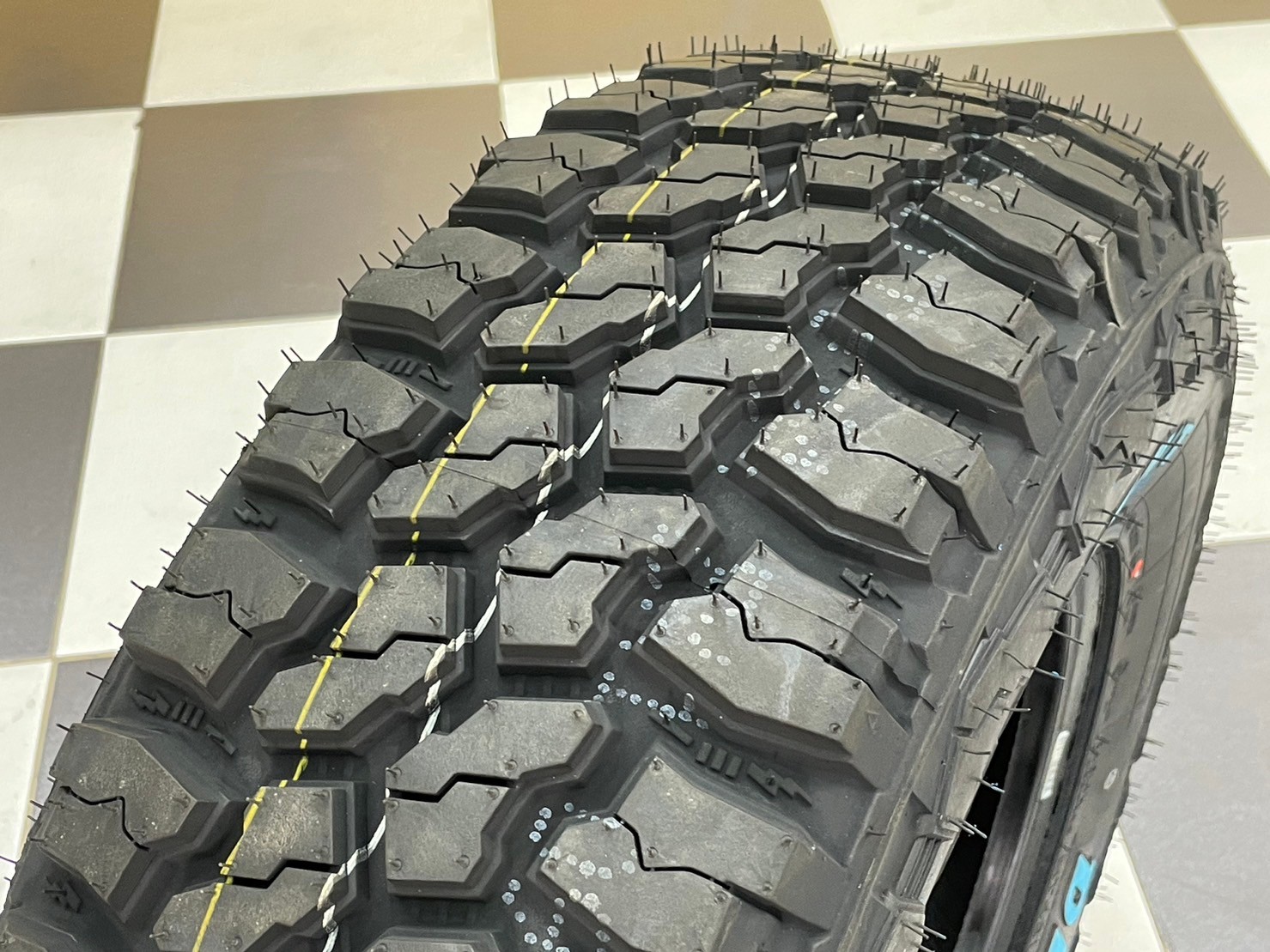 ยางใหม่ 245/75R16 Deestone Power Cruz รุ่น MUD TERRAIN - MT431 (แก้มขาว) ยางใหม่ปี2024
