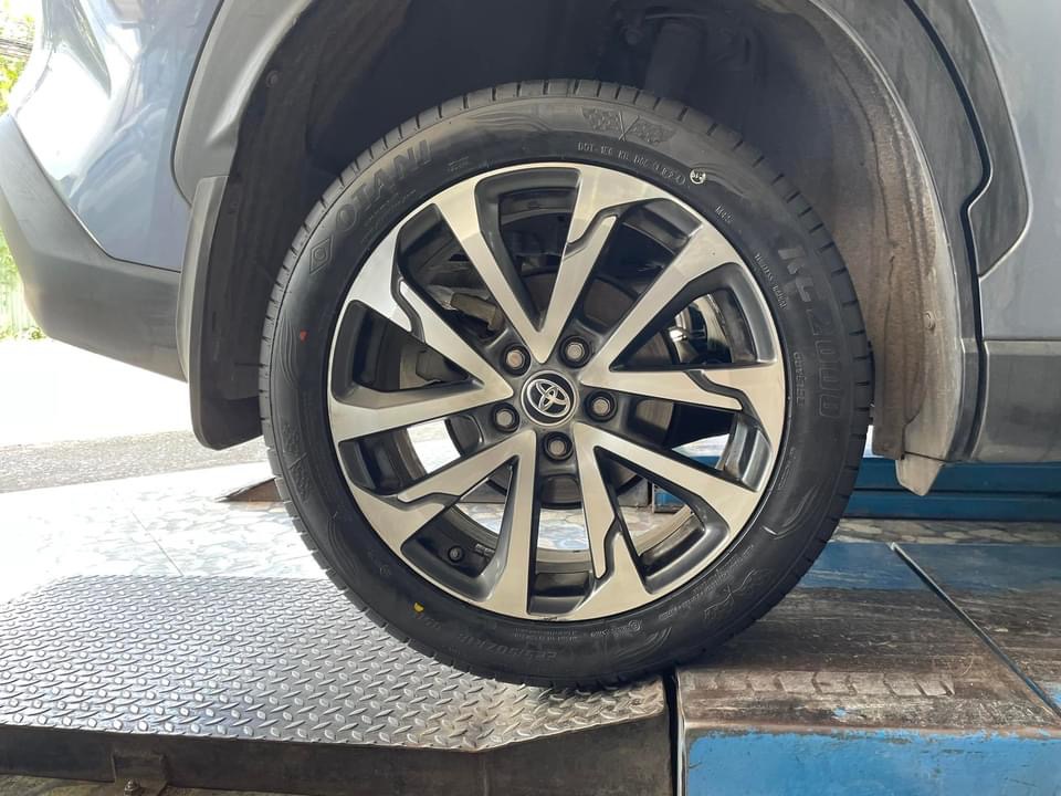 เปลี่ยนยาง 🚘 #TOYOTA_CORDLLA CROSS #OTANI #KC2000 225/50R18