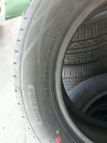 ยางใหม่ปี18 Dunlop 195/60R15 SP TOURING R1 ราคาถูก