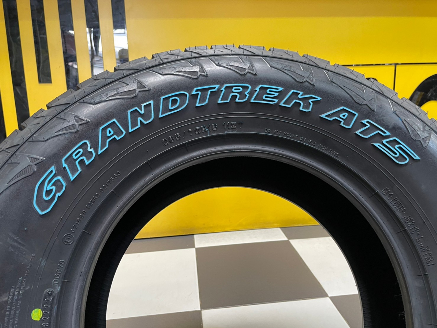 265/70R16 DUNLOP AT5 ยางใหม่ปี2022
