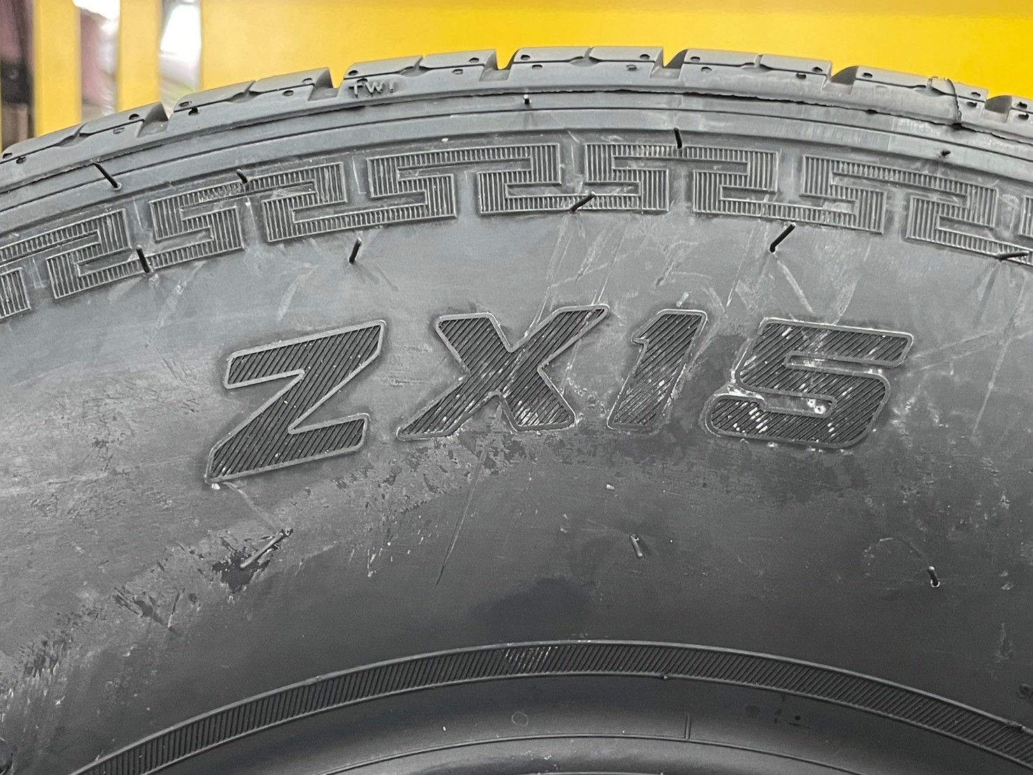 ยาง Arisun ZX15 225/75R15 ยางใหม่ปี2024 คุ้มค่า ทนทาน ผ้าใบ12ชั้น