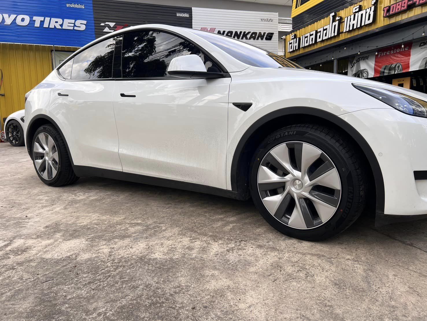Tesla_Model3🚗 เปลี่ยนยาง ติดตั้ง #ยางรถไฟฟ้า 🛞 ￼#OTANI #KN1000 255/45R19