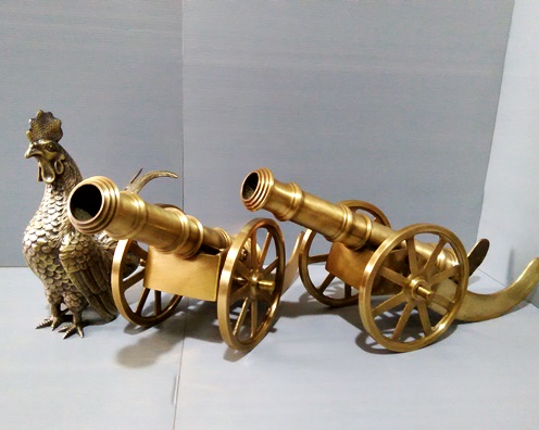 ปืนใหญ่เบอร์ 18 โมเดลป้อมปืนใหญ่ทองเหลือง ขนาด 16 นิ้ว