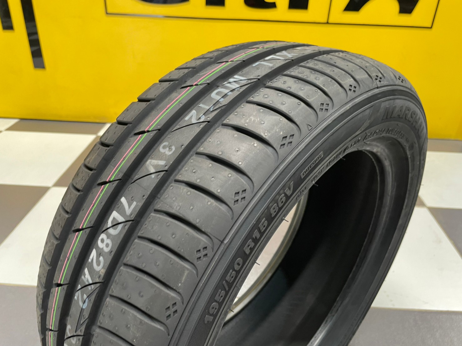 MARSHAL MU12 195/50R15 ยางใหม่ปี2022