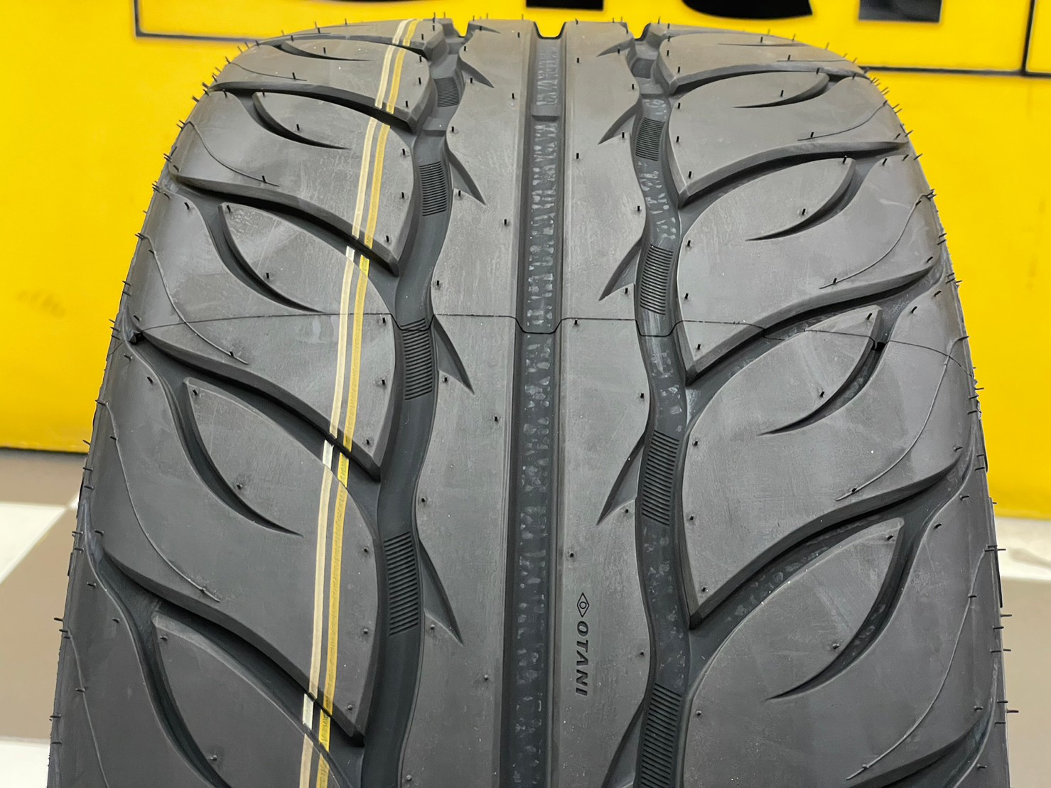 ยางโอตานิ OTANI BM2000 255/35R18 ยางใหม่ปี2023