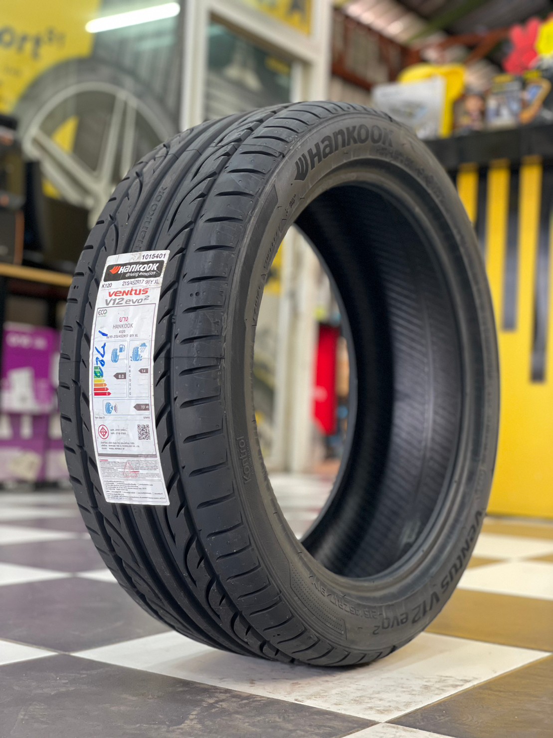 HANKOOK Ventus V12 evo2 215/45R17 ยางใหม่ปี2023