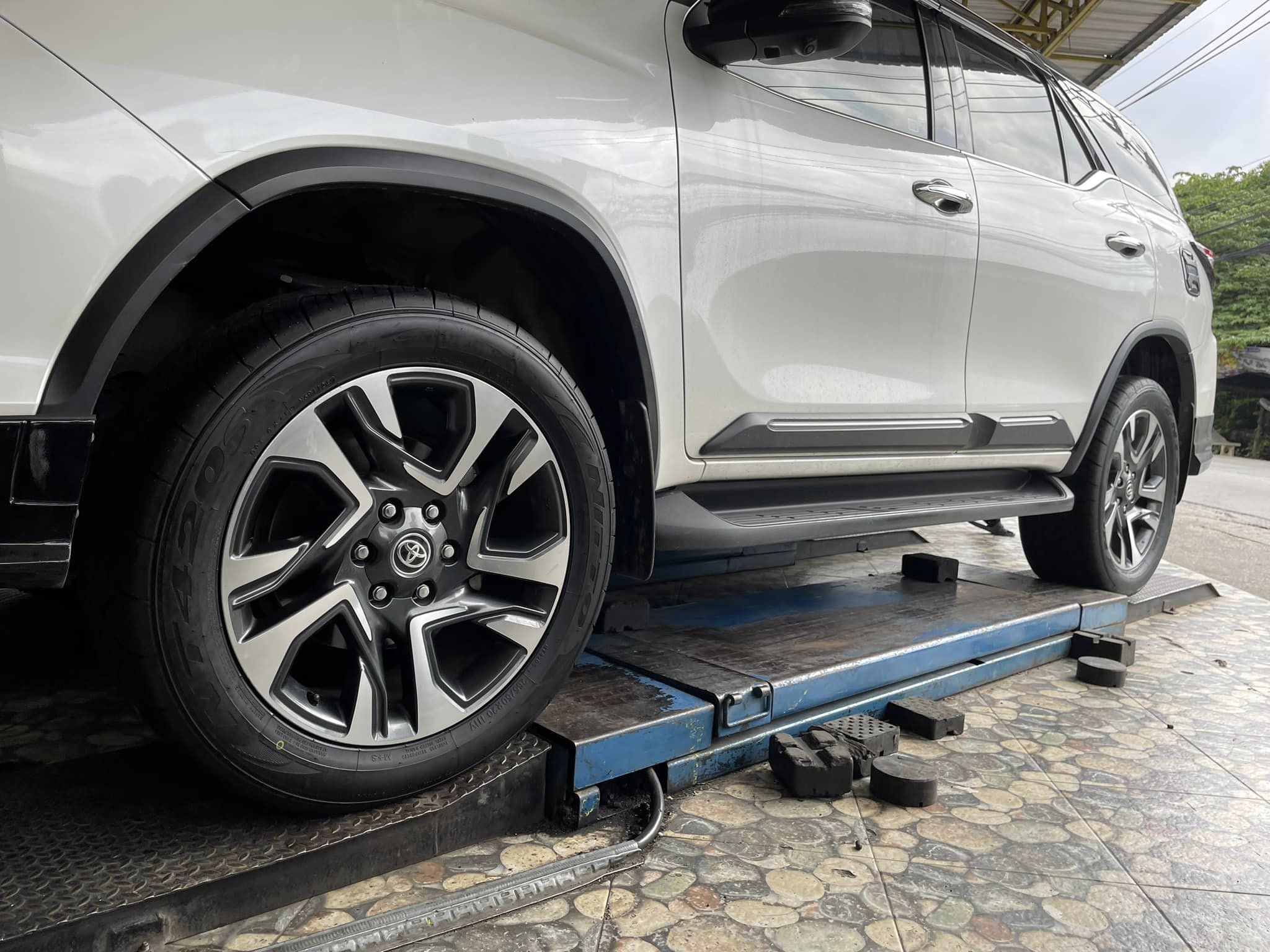 🛞 #TOYOTA_FORTUNER 🚘เปลี่ยนยาง 🛞🐘#NITTO_NT420 S 265/50R20 ❤️ 🛞 #บริการตั้งศูนย์✔️