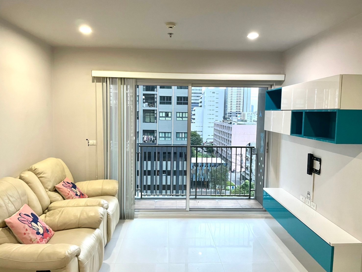 *FOR SALE* Hive Taksin ใกล้ BTS วงเวียนใหญ่ 150 ม. (SRS1358)