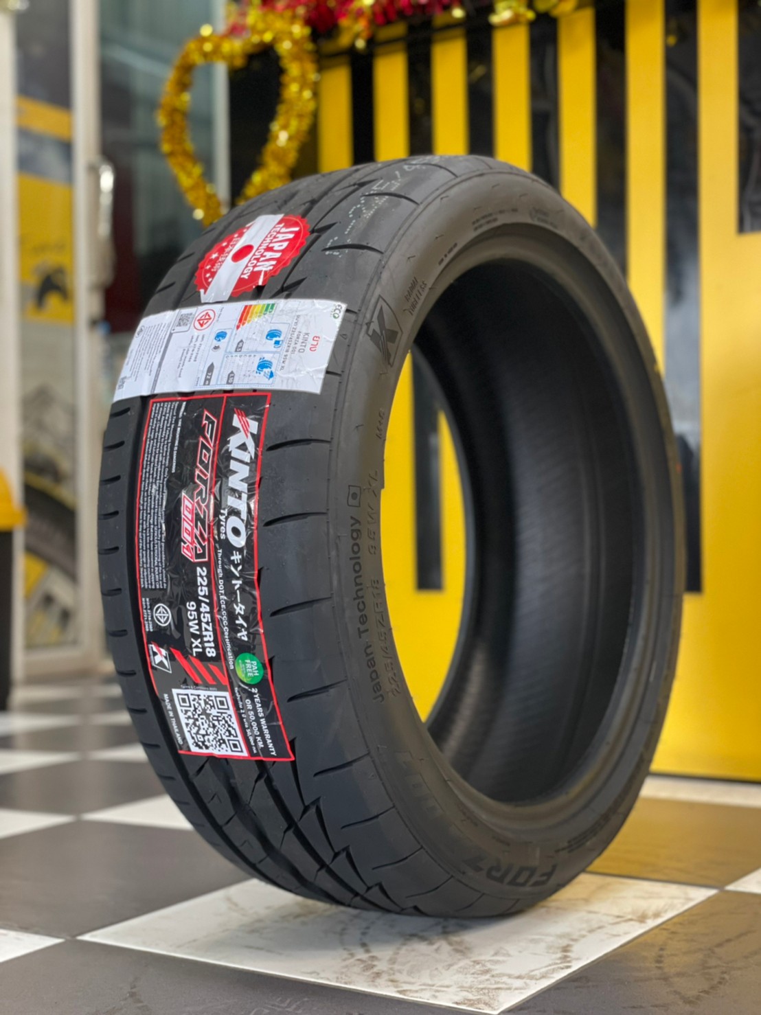 225/45R18 KINTO FORZA 001 Treadwear 280 ยางใหม่ปี2023