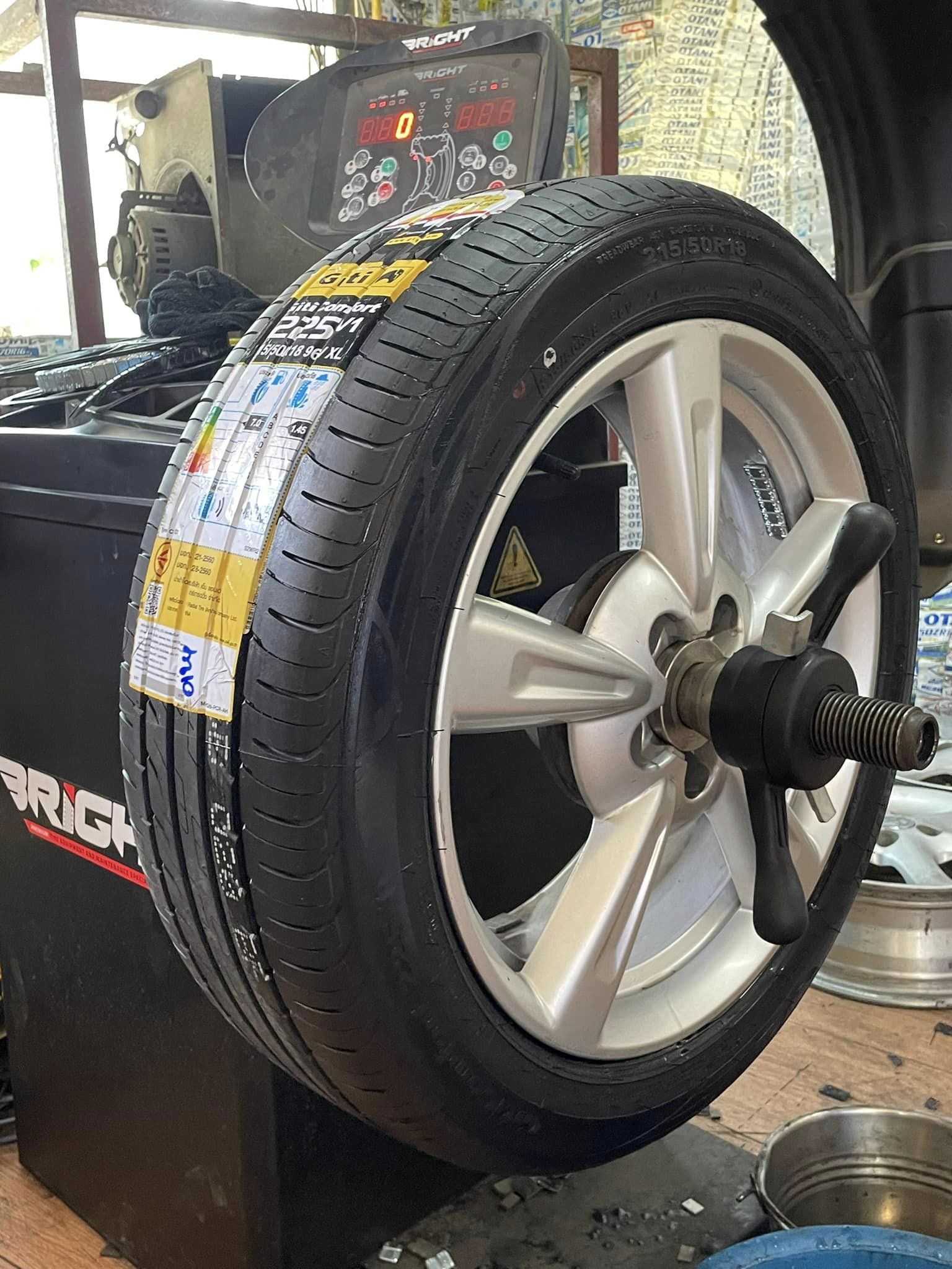 #ORA_Goodcat เปลี่ยนยาง ยางใหม่ #GITI #Comfort225v1 #215/50R18 ยางใหม่ปี2024