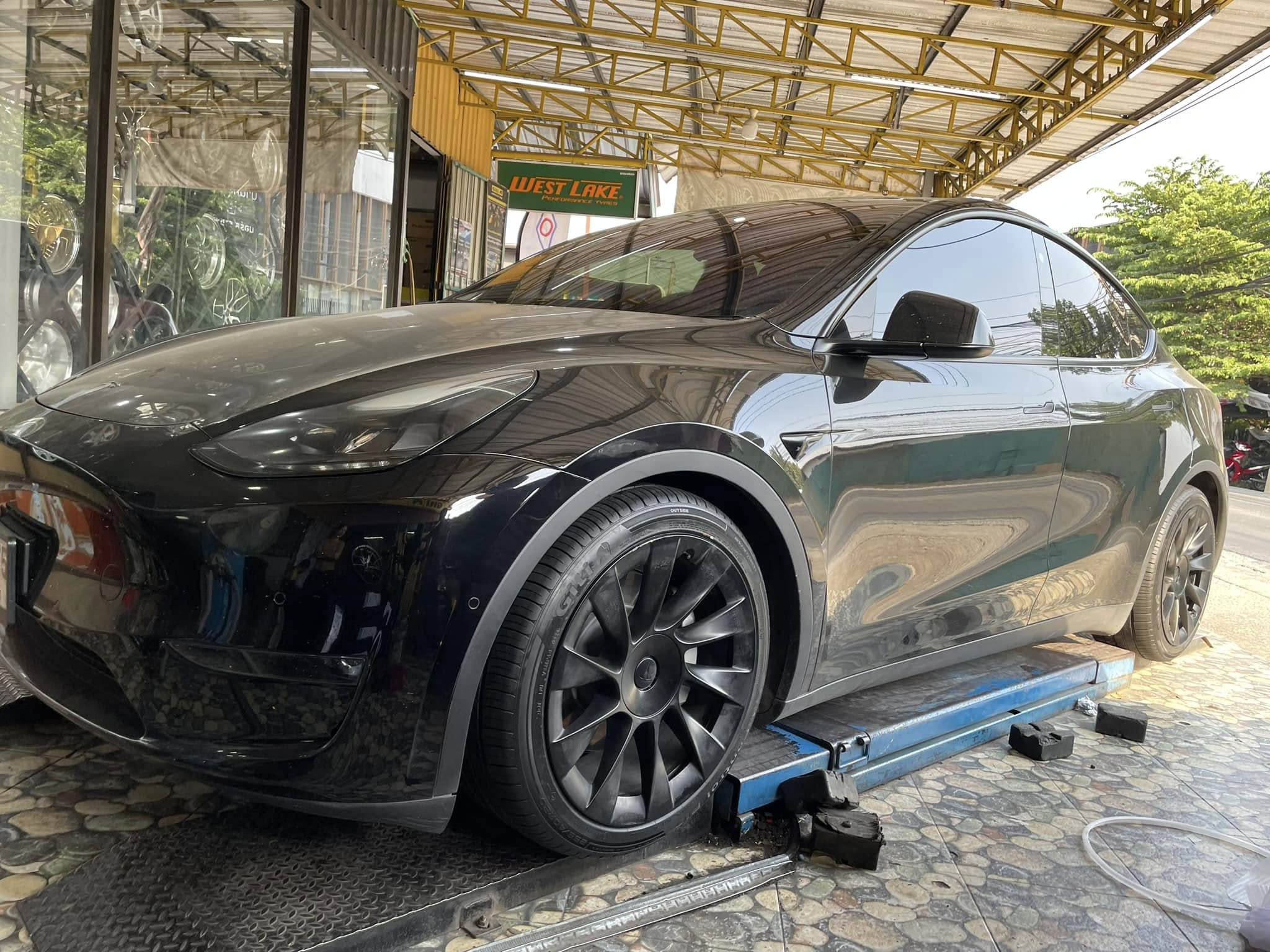 #TESLA_MODEL Y🛠 #GITI_CONTROL P10 #ฟองน้ำ #255/40R20