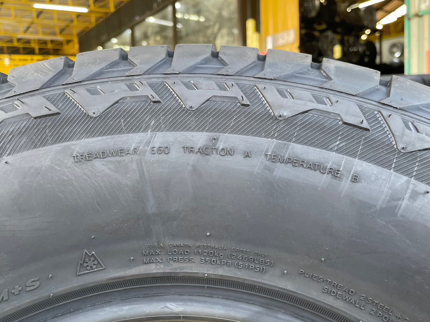 PROMOTION ยางใหม่ HANKOOK AT2 RF11 265/70R16 ยางตัวหนังสือสีขาว ยางฮันคุ๊กยางใหม่ปี2023