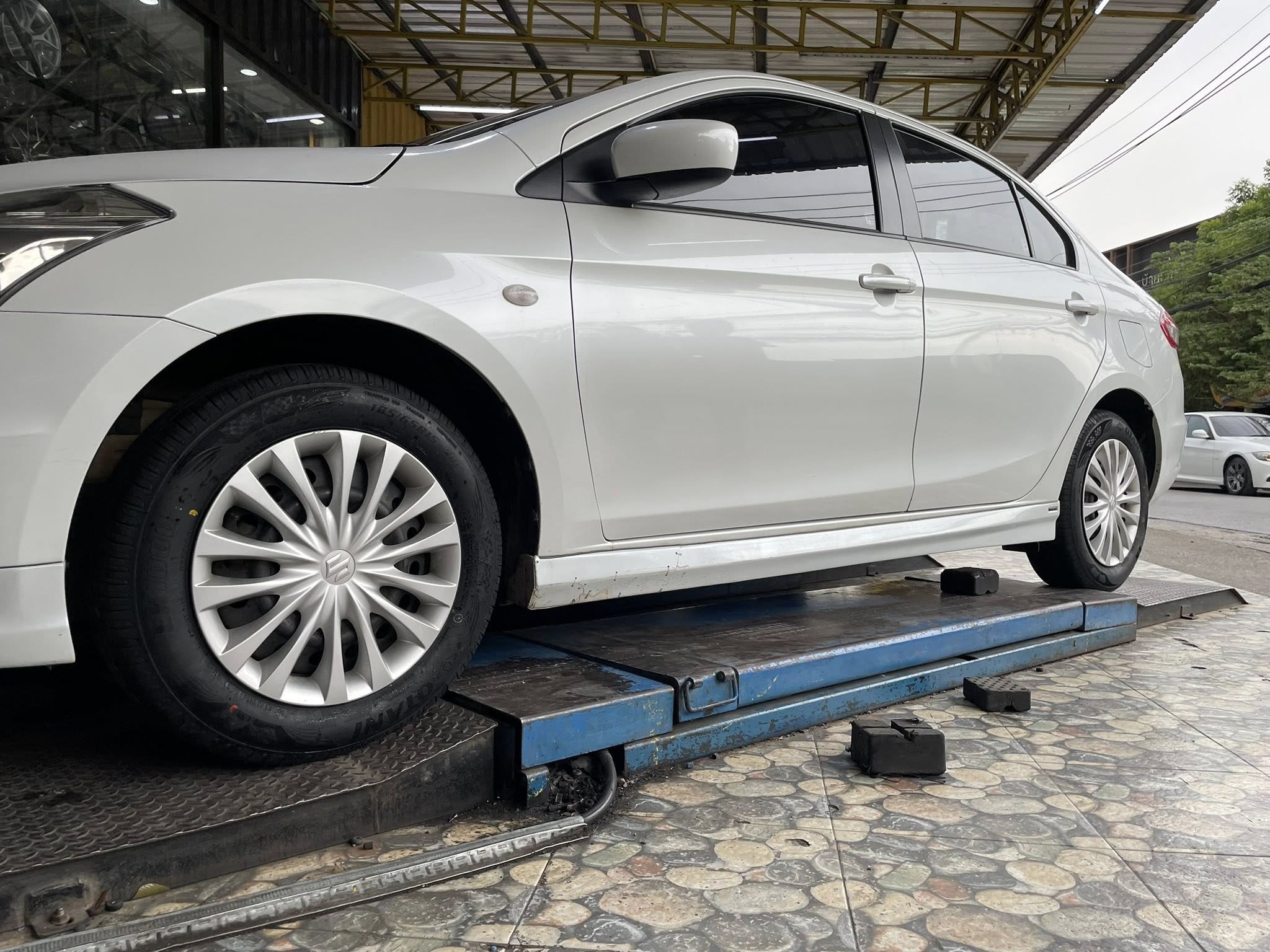 SUZUKI_CIAZ 🚘เปลี่ยนยาง 🛞🐘#OTANI_EK1000_185/65R15