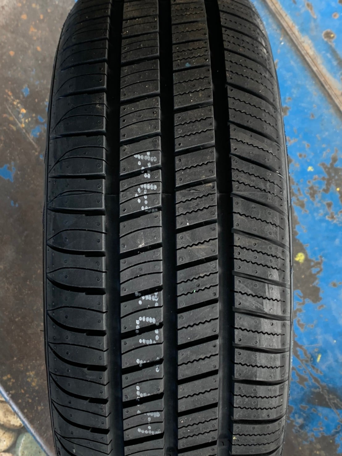 ยางขอบขาวแท้ Atlas Tires 185/60R13