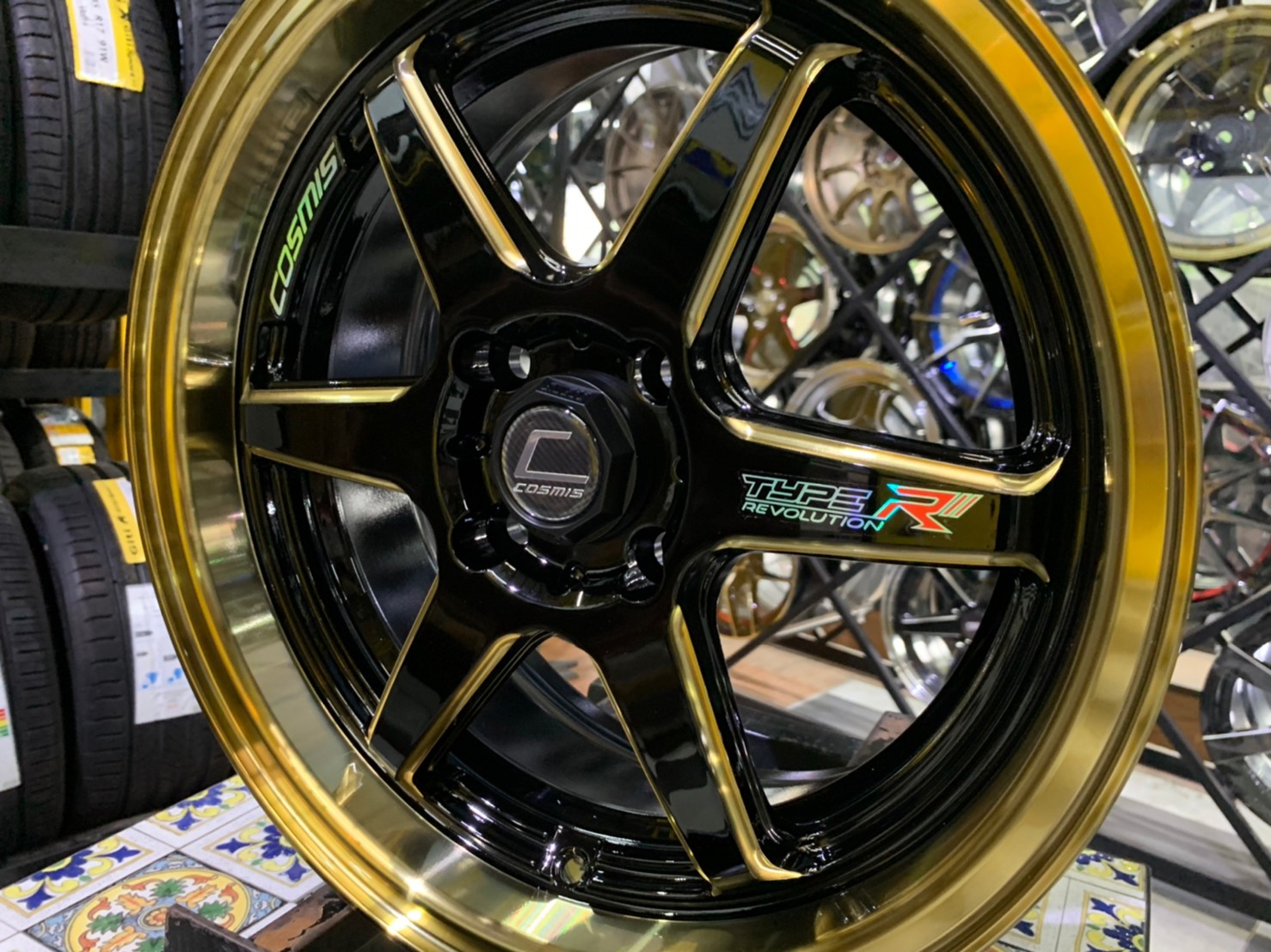 ล้อแม็กซ์ใหม่ขอบ15 #COSMIS TYPE-R 4รู100 กว้าง7 ออฟ35 สีดำขอบไดร์ทอง