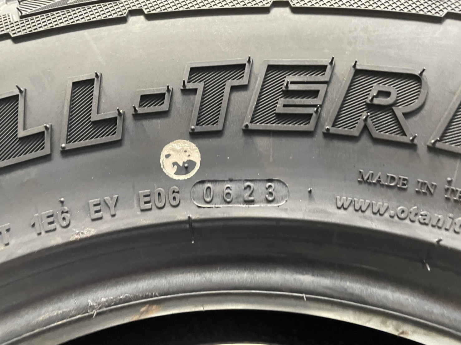OTANI SA3000 255/70R15 ยางใหม่ปี2023 ราคาโปรโมชั่นพิเศษโทรสอบถามได้ค่ะ