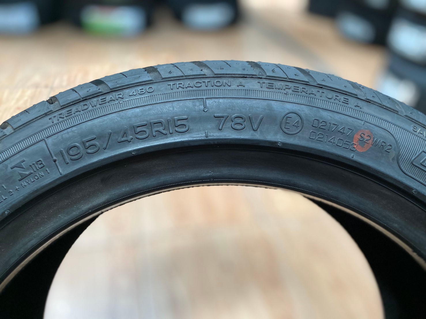 ยางแก้มเตี้ย Nankang NS-2 195/45R15 ยางสปอร์ต สำหรับยางเรโทร