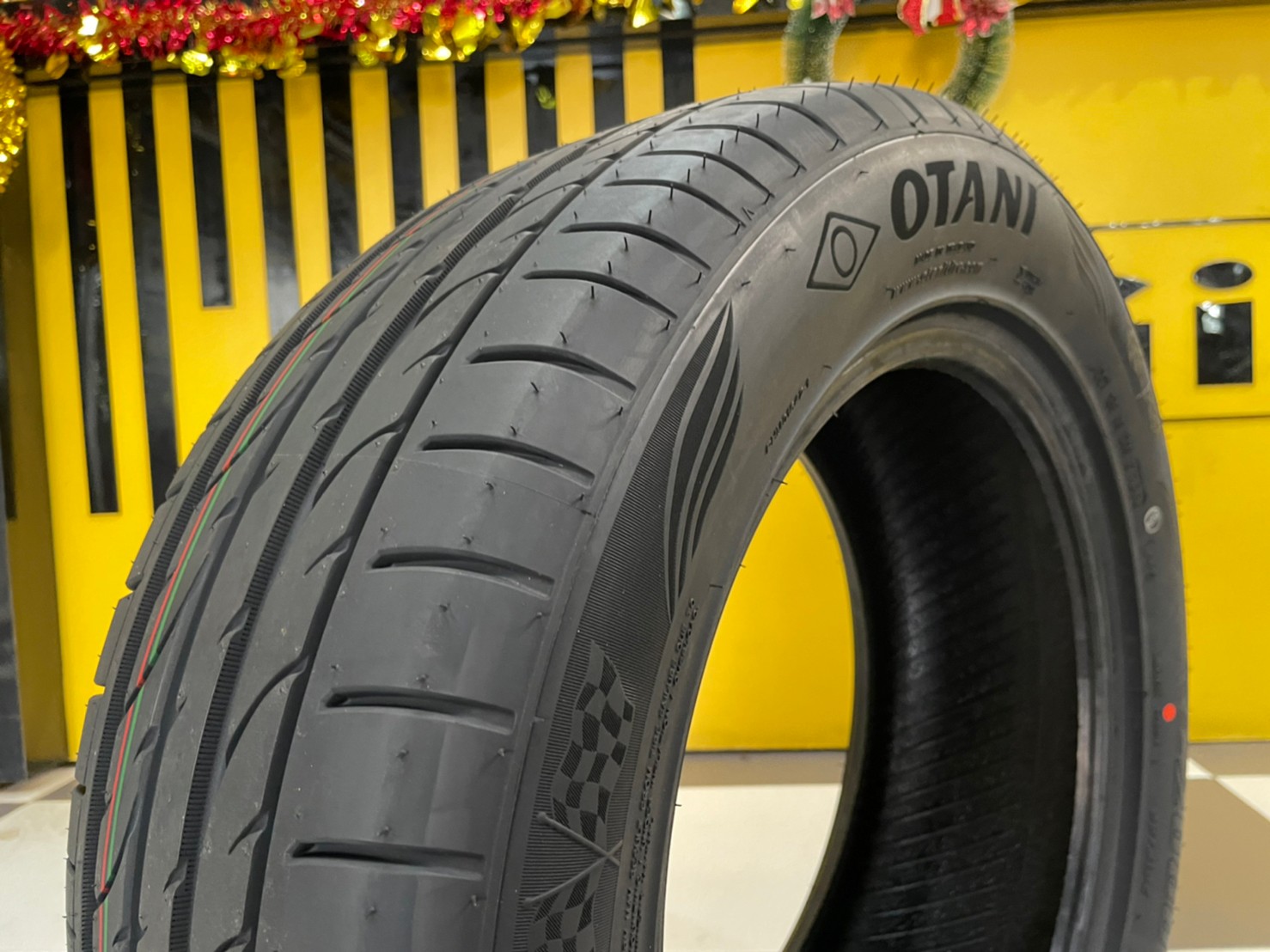 OTANI KC2000 225/55R16 ยางใหม่ปี2023 ราคาโปรโมชั่นพิเศษโทรสอบถามได้ค่ะ