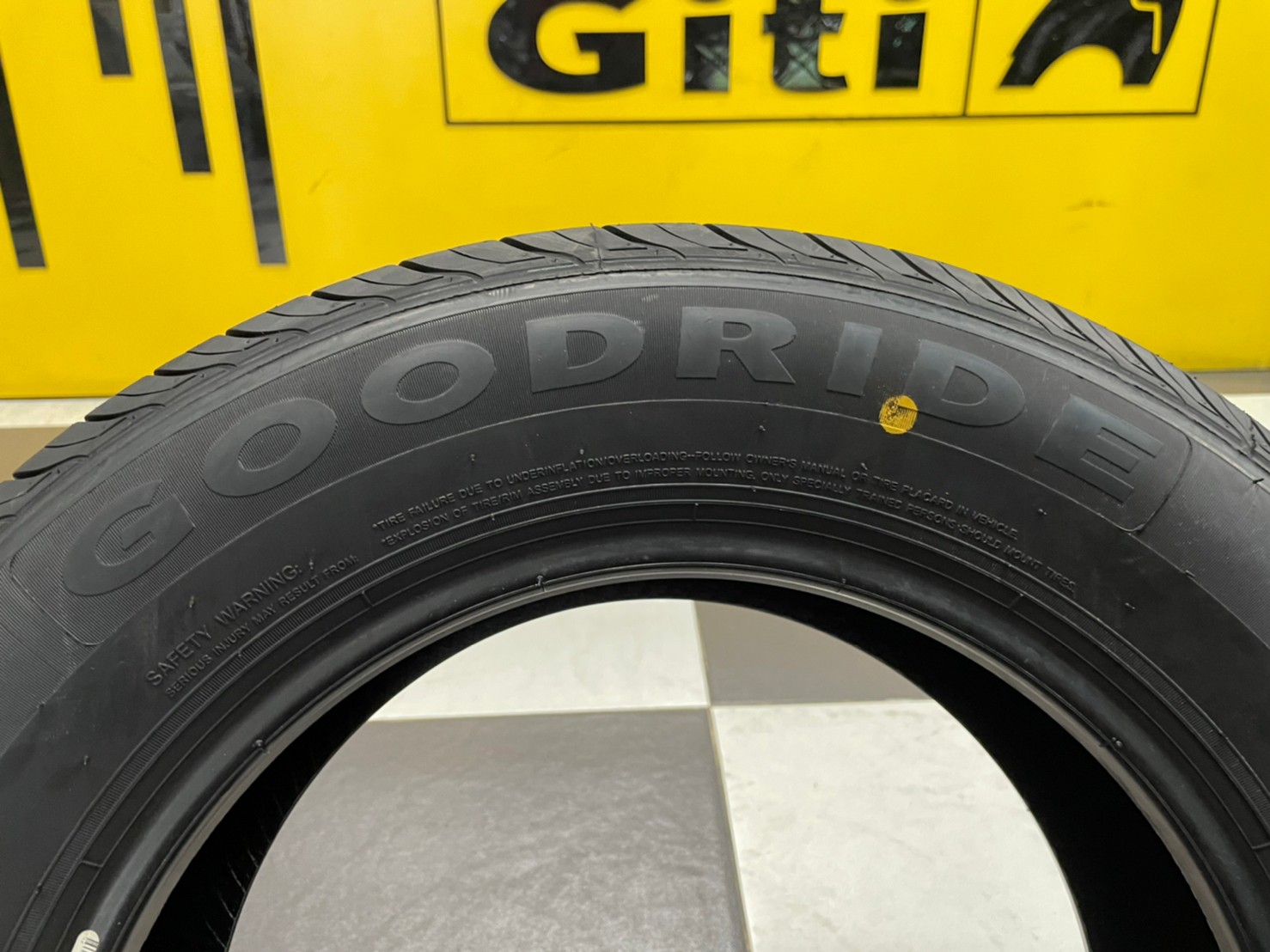 185/65R14 GOODRIDE RP88 ยางใหม่ปี2022