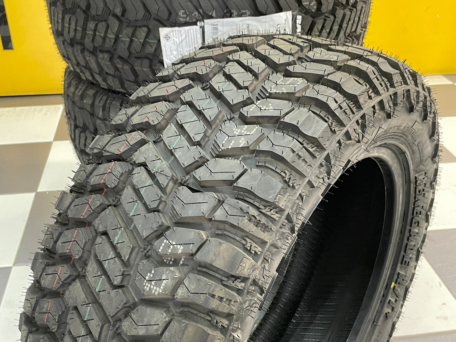 275/55R20 ยาง RADAR Renegade R/T ยางใหม่ปี2023 (โปรโมชั่นพิเศษ)