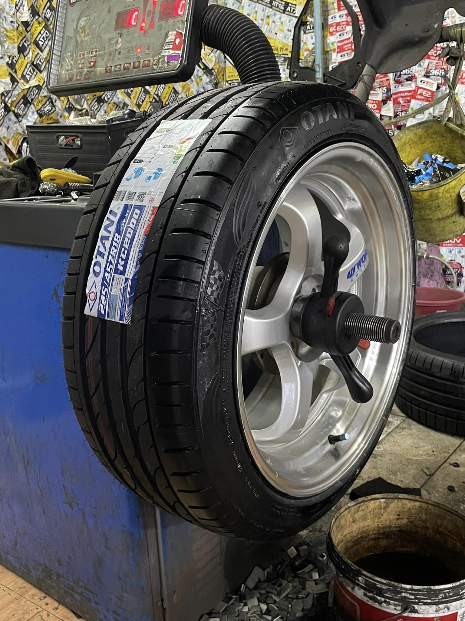 🚘 #TOYOTA_ALTIS เปลี่ยนยาง #OTANI #KC2000 225/45R18