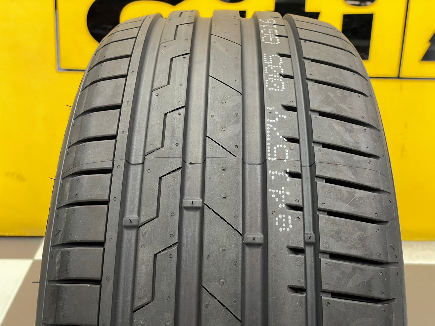 GITI SPORT S2 255/45R20 ยางใหม่ปี2023
