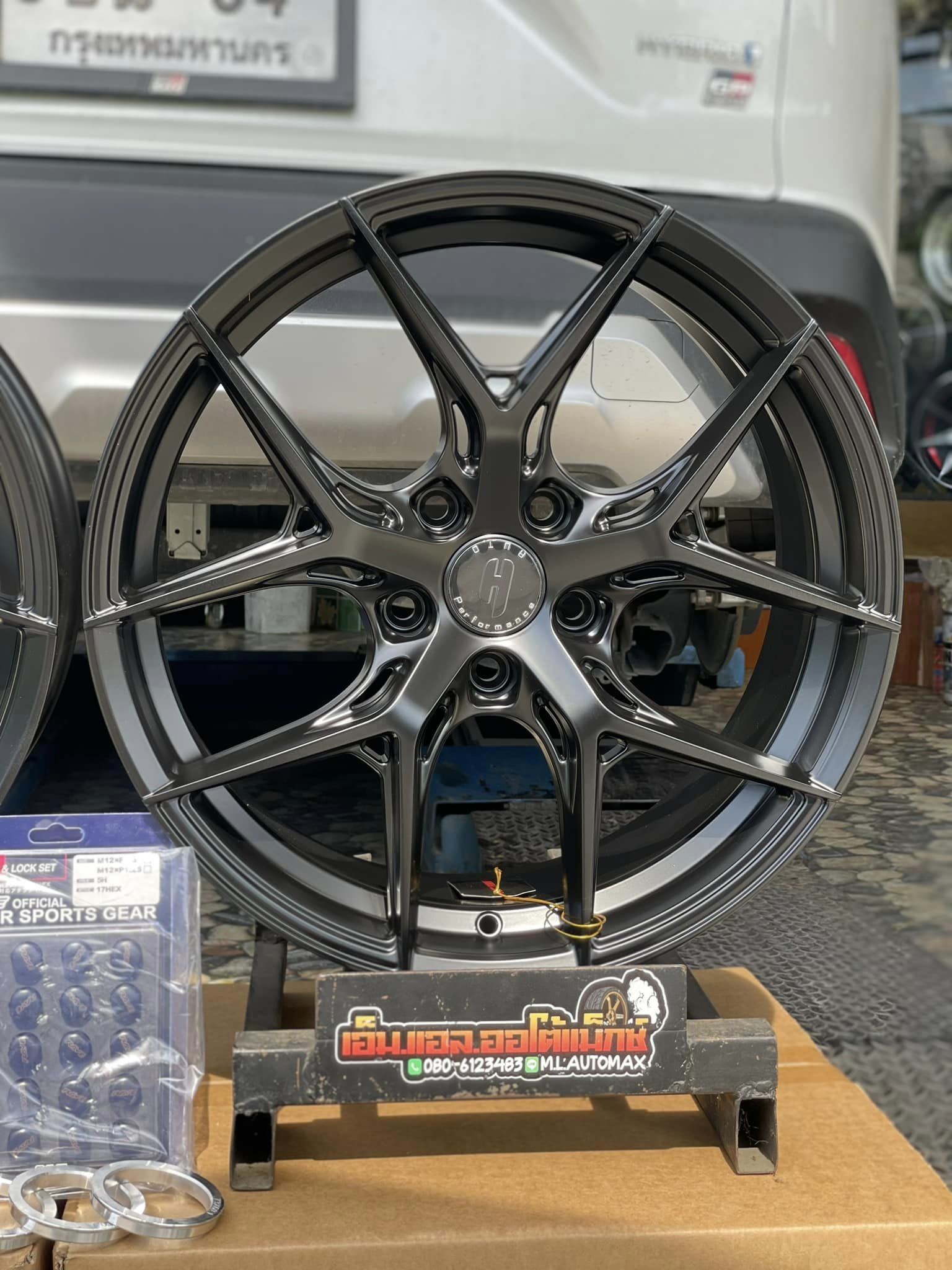 #TOYOTA_CROSS เลือกติดตั้ง ล้อแม็กใหม่ขอบ18 #TORQ #APP #Model VL2 BY #LENSO 18x8 ET35 5x114.3 สีดำ