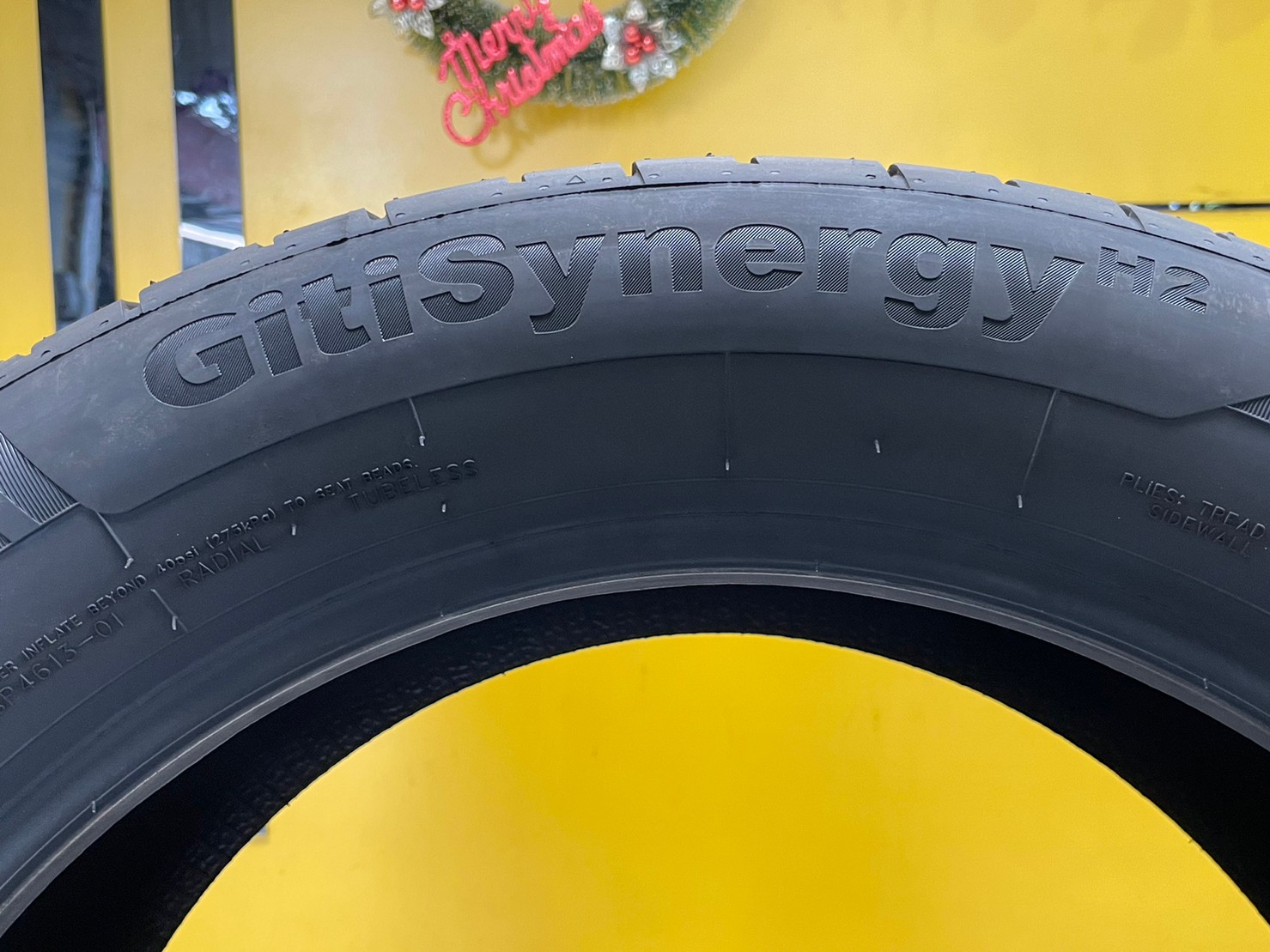Giti Synergy H2 235/50R18 ยางใหม่ปี2023 ราคาโปรโมชั่นพิเศษ พร้อมติดตั้งฟรี