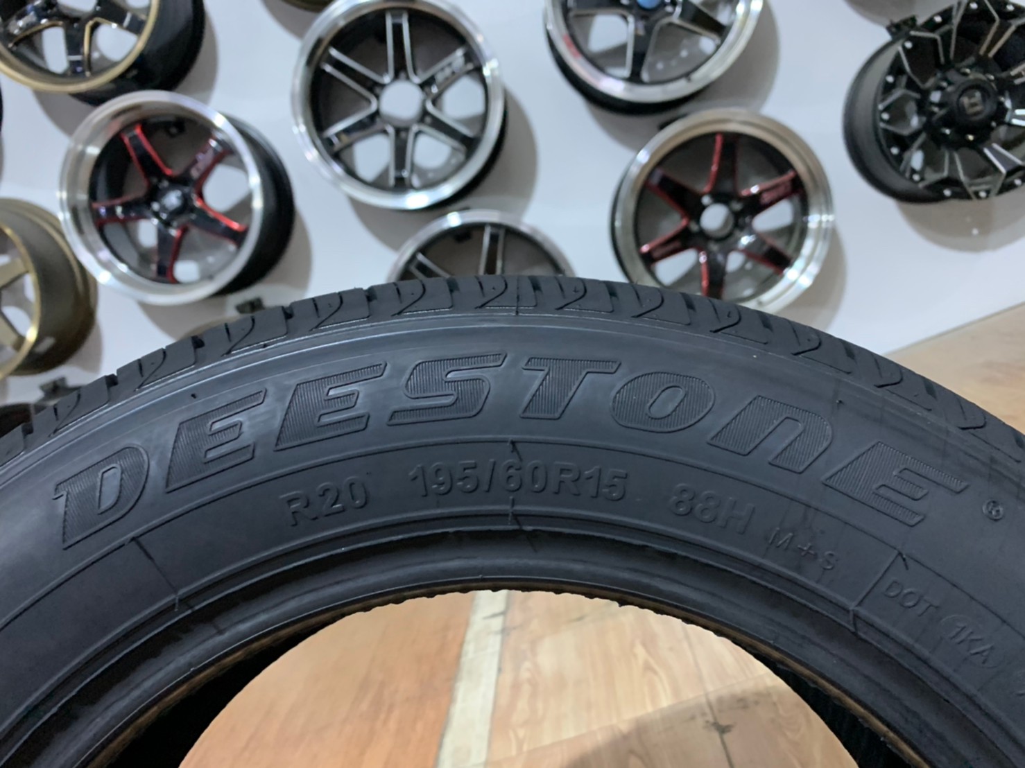 195/60R15 Deestone Public Trans R20 ยางใหม่ปี2021