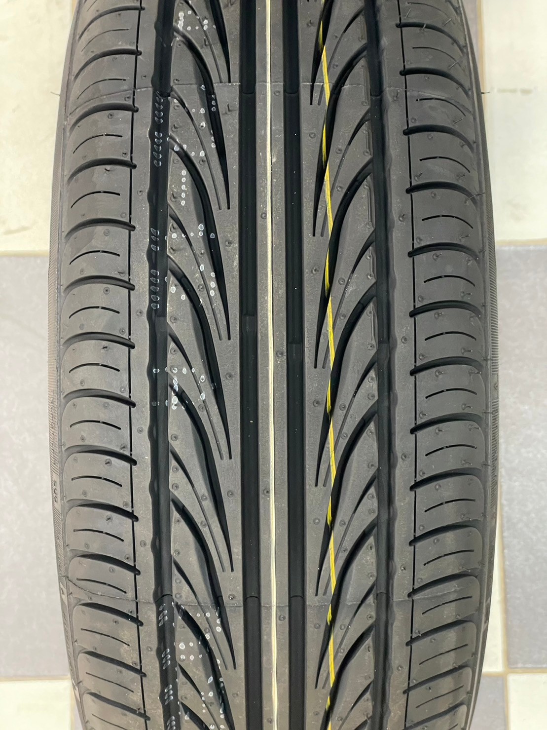 ยางใหม่ดีสโตน #Deestone CARRERAS R702 195/55R15 ยางใหม่ปี2024